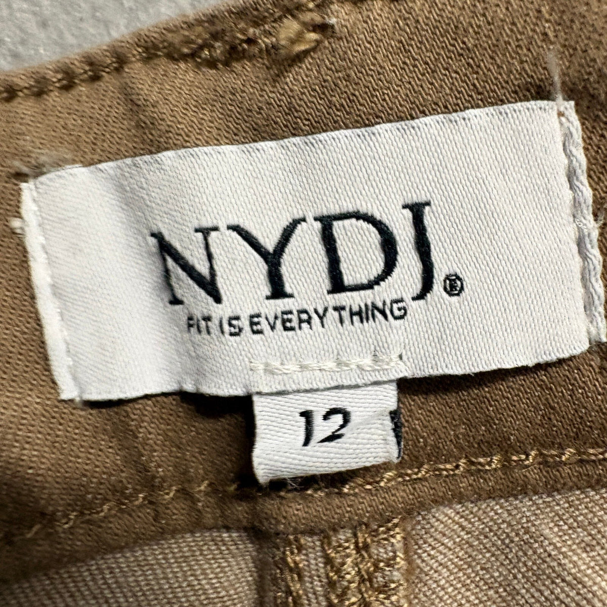 NYDJ Marilyn Capri Pants Womens 12 Brown Cool Embrace Lift Tuck Crop NWT