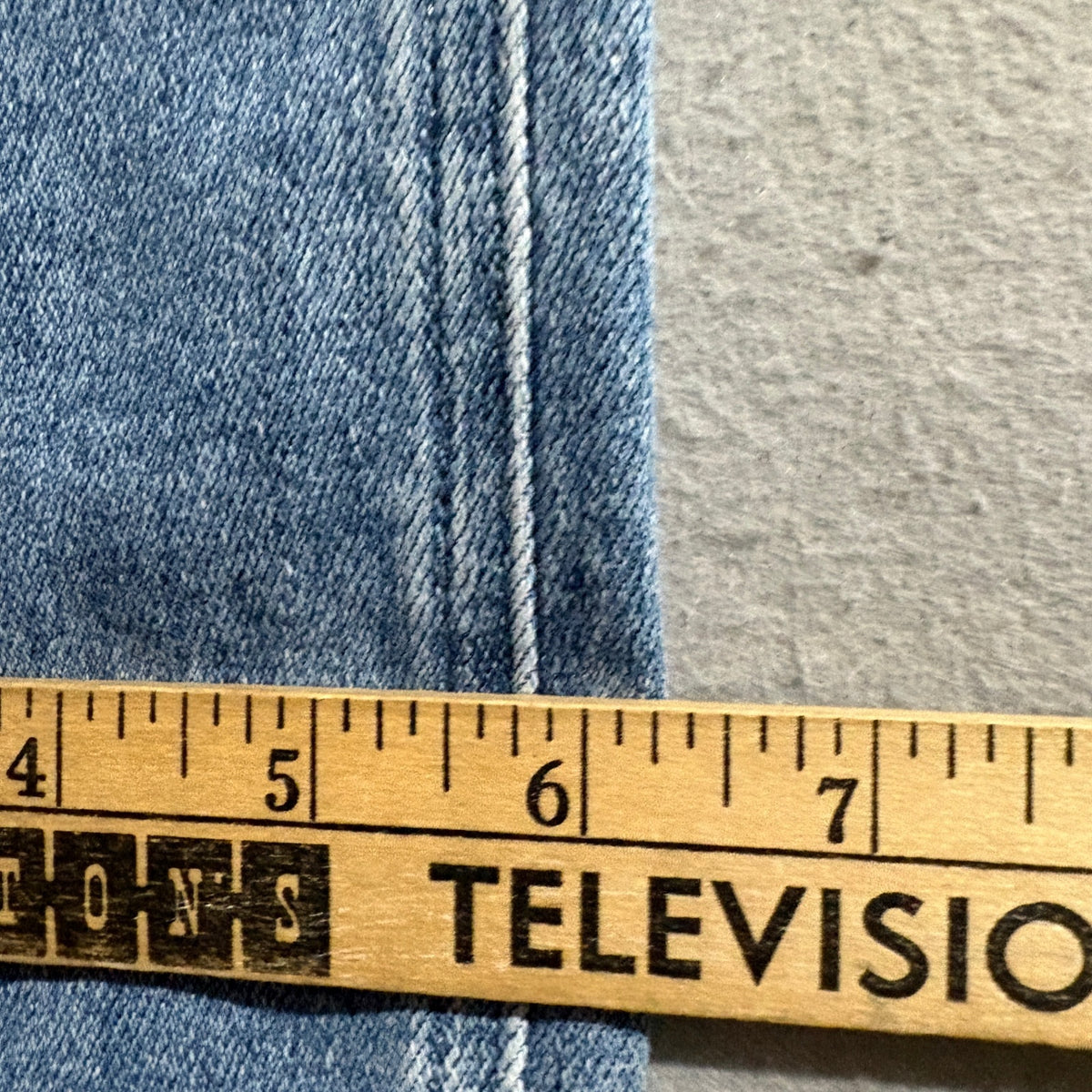 PAIGE Cindy High Rise Straight Leg Jeans Womens Size 25 Blue Denim Raw Hem