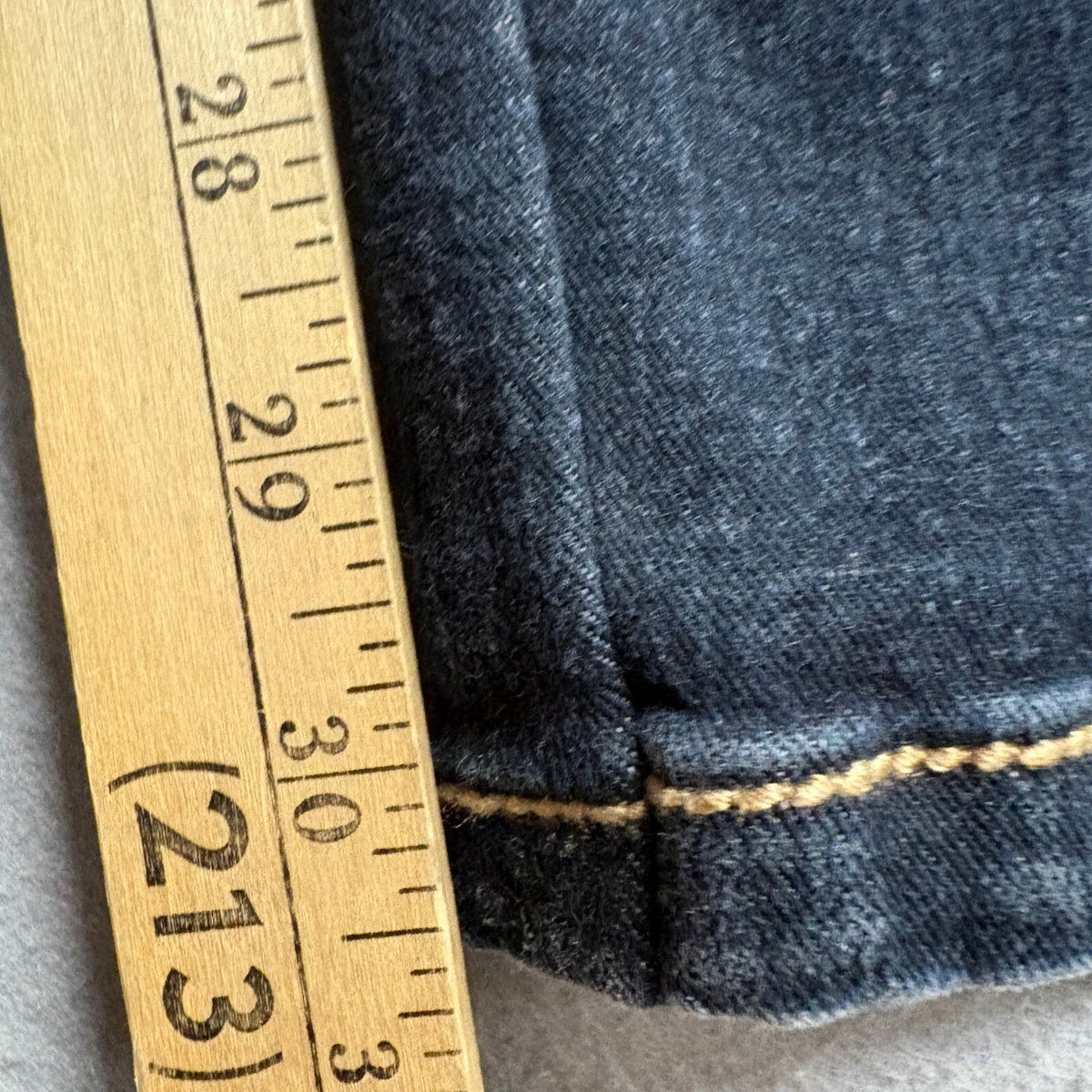 Aura from Women at Wrangler Jeans Size 16 Straight Leg Dark Wash Stretch Blue