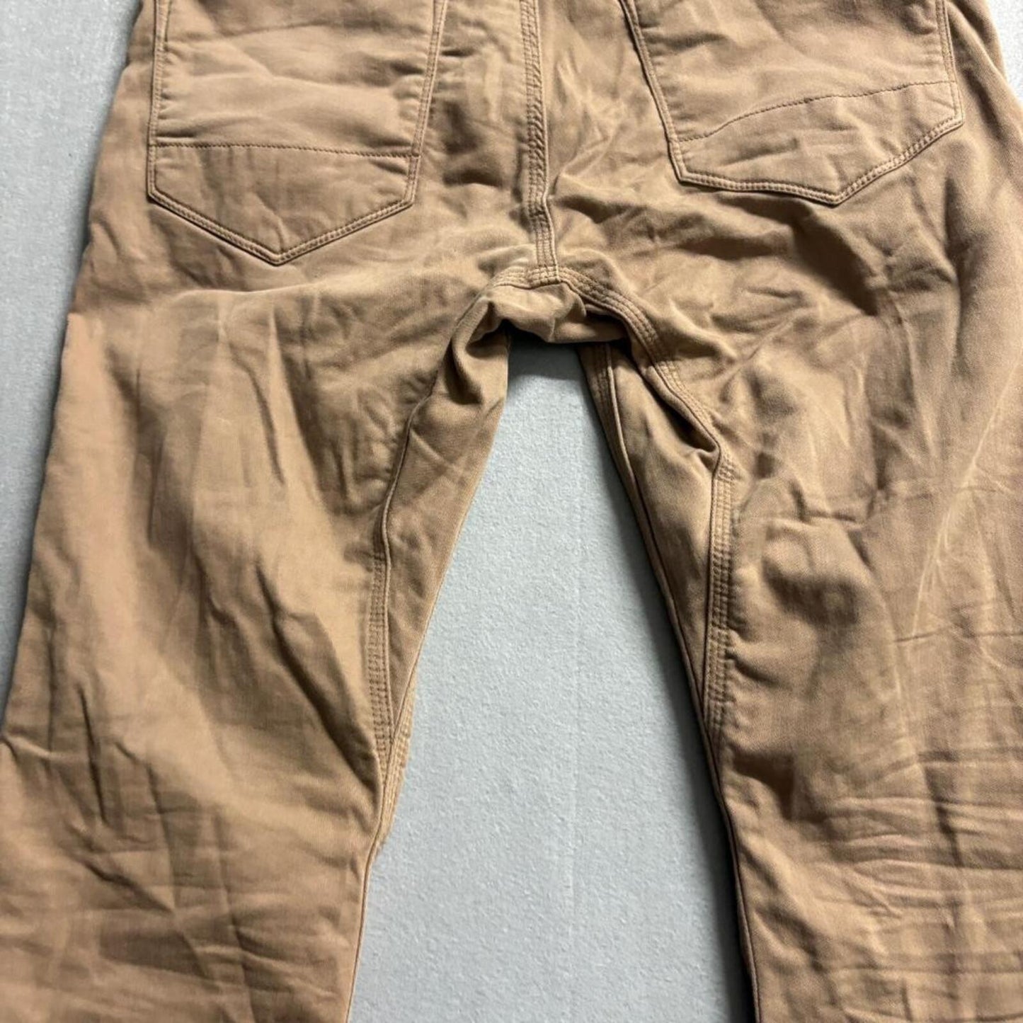 Duer No Sweat Pants Mens 30x32 N2X Slim Fit Brown Stretch Commuter Jeans