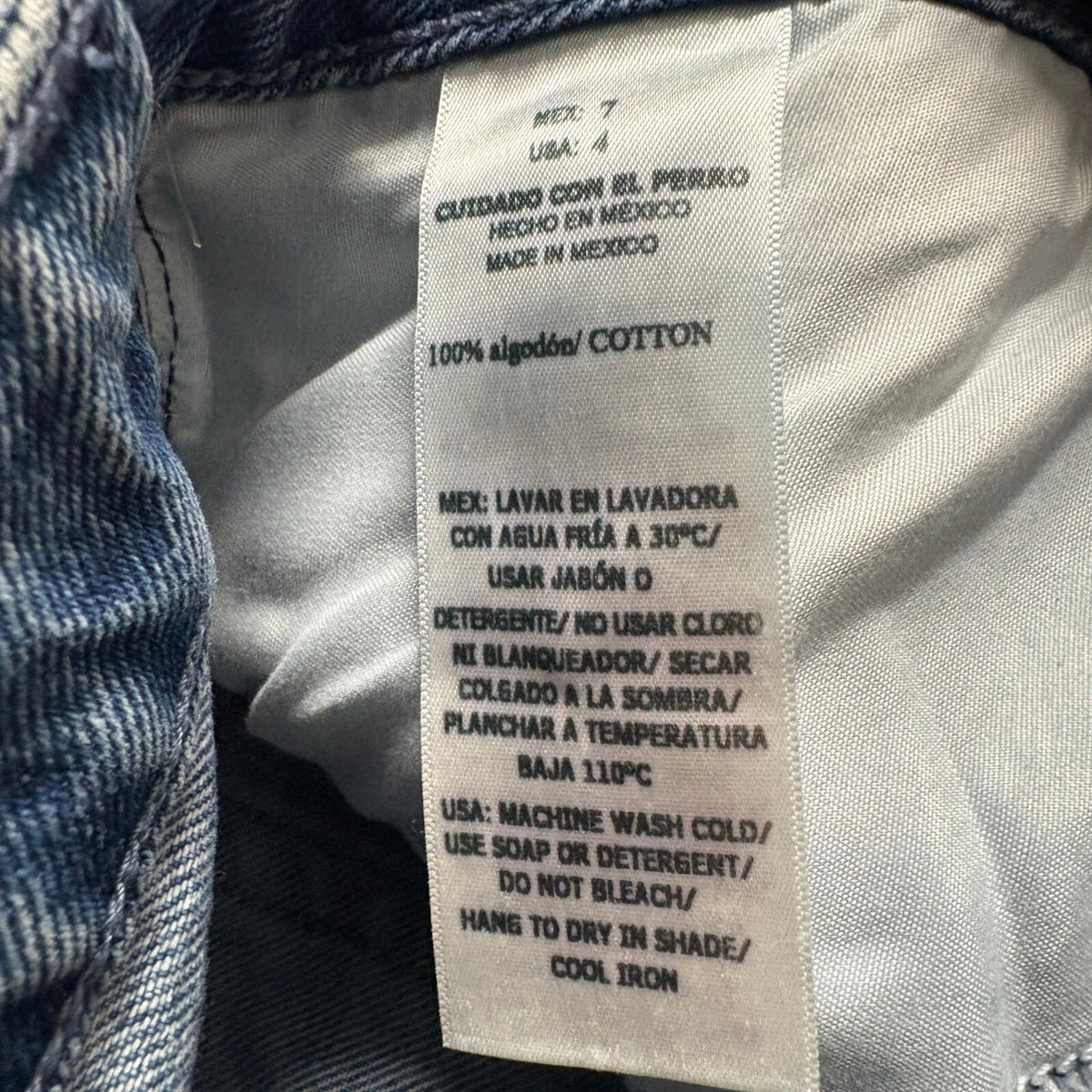 Cuidado con el Perro Distressed Jeans Womens Size 4 Blue Denim Ripped High Rise