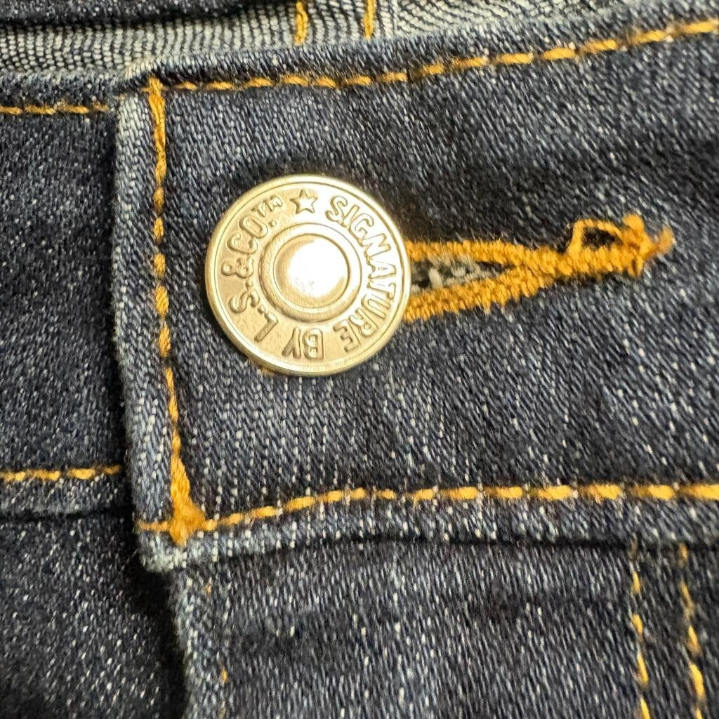Signature by Levi Strauss Co Womens 16 W33 Mid Rise Bootcut Jeans Blue Stretch