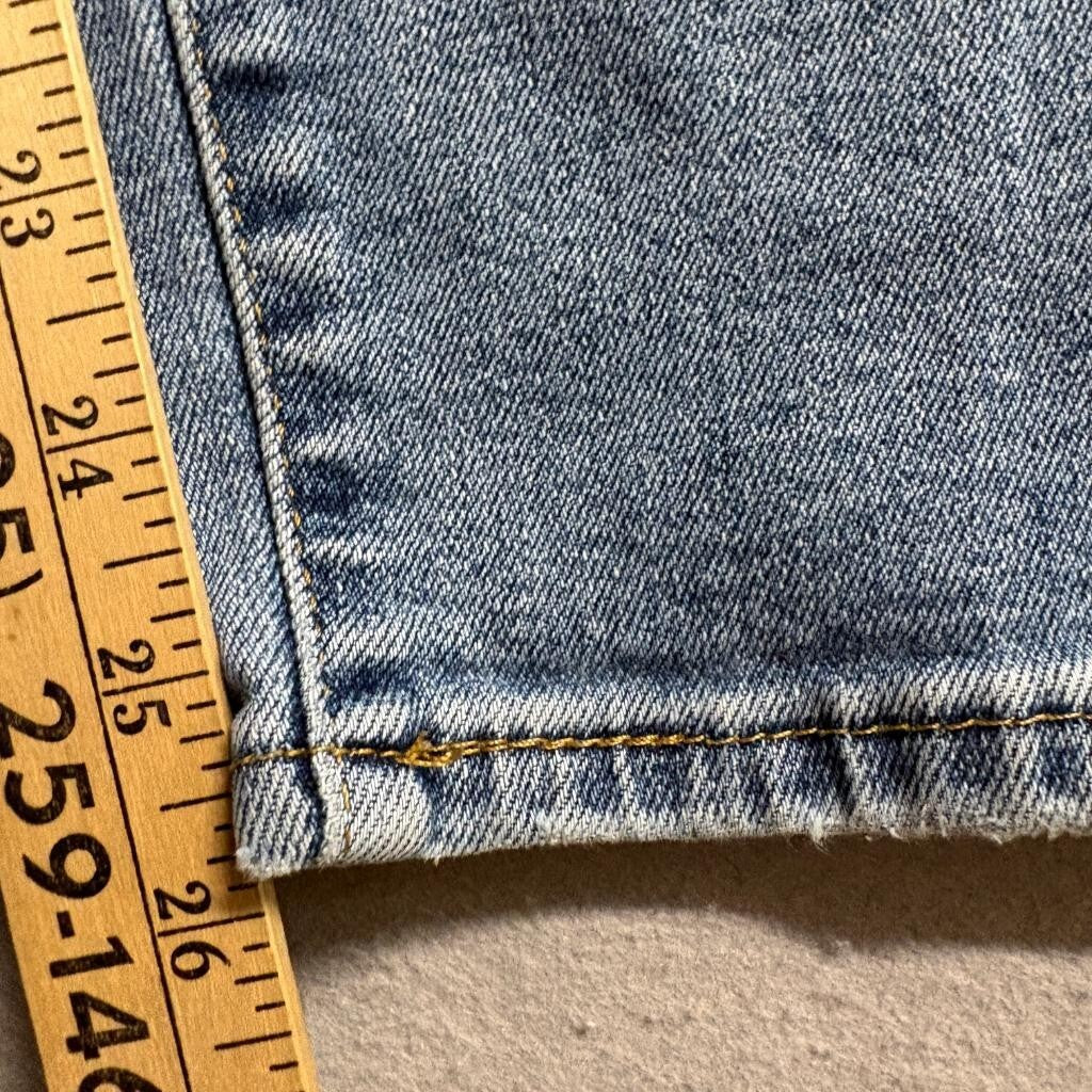 Levis High Waisted Mom Jeans Womens 28 Blue Stretch Denim Tapered Leg W28 L27