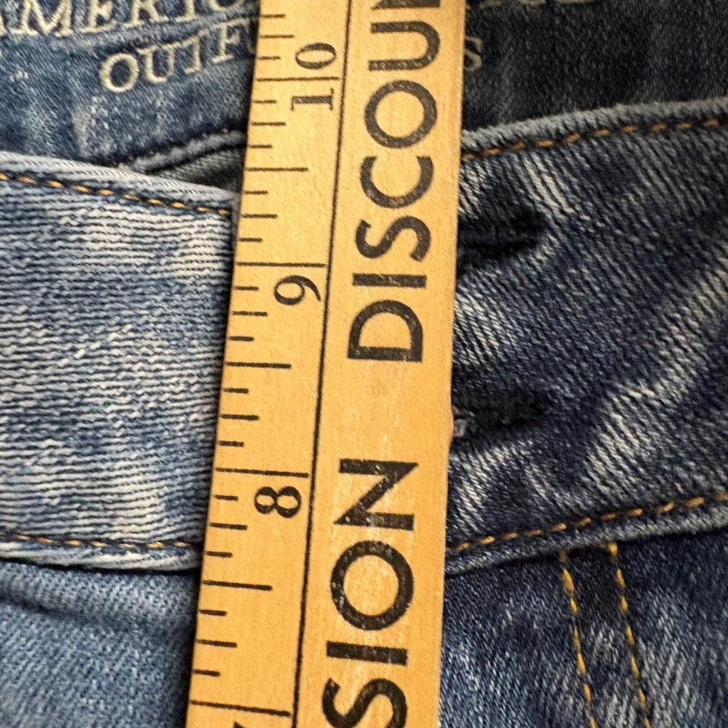 American Eagle Artist Flare Jeans Womens 16 Short Blue Distressed Stretch Denim