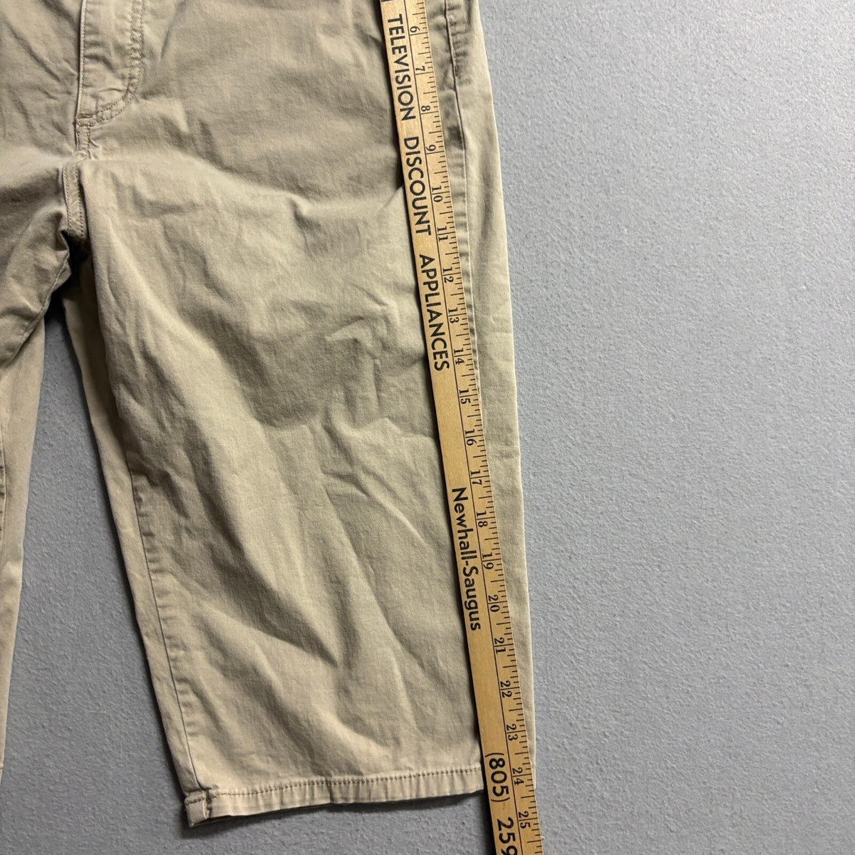 Croft & Barrow Bermuda Shorts Womens 10 Khaki Tan Stretch Natural Fit Capris