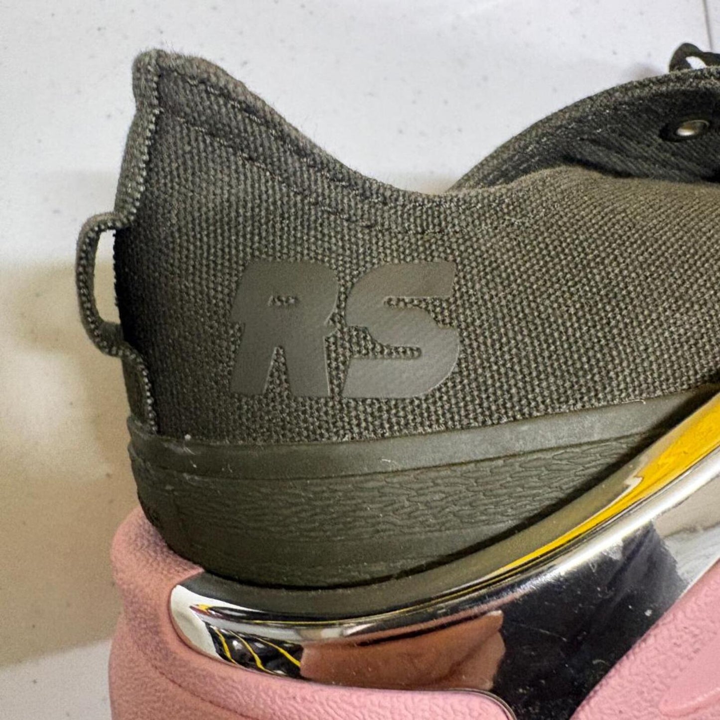 Adidas Raf Simons Detroit Runner Mens Size 11 Olive Green Pink Chrome F34244