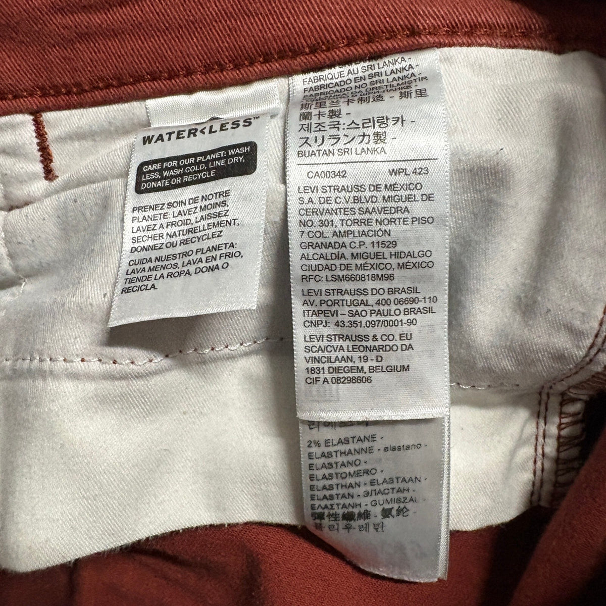 Levis 311 Shaping Skinny Jeans Womens Size 29 W29 L30 Rust Red Button Fly Denim