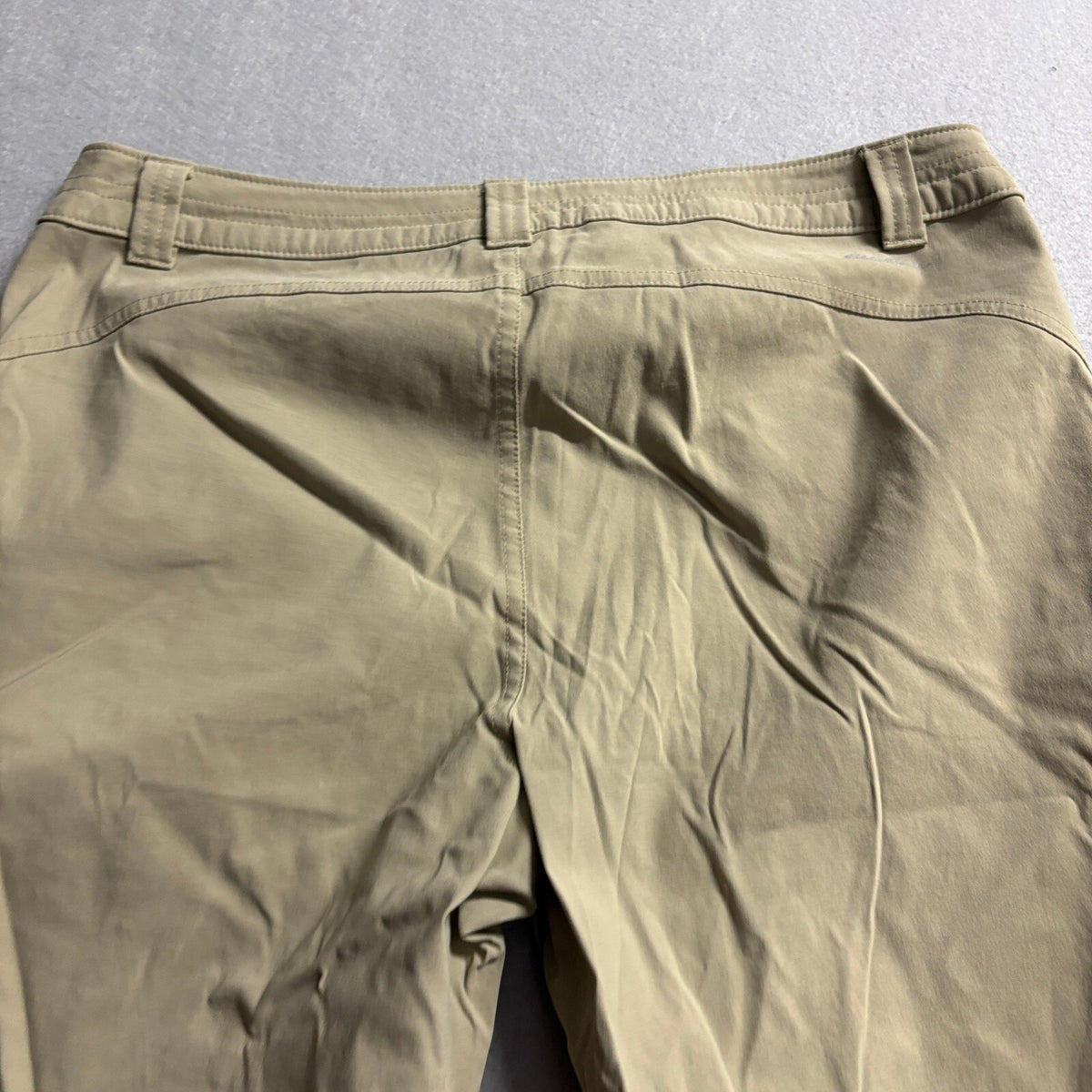 Eddie Bauer Womens 12 Capri Pants Beige Nylon Spandex Stretch Hiking Outdoor