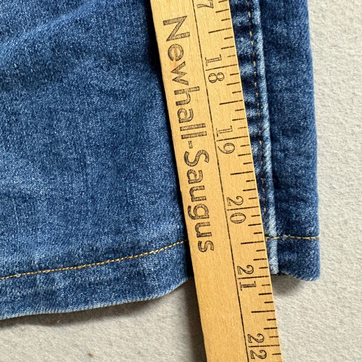Wrangler Premium Quality Denim Shorts Mens 44 Regular Fit Blue Cotton Blend