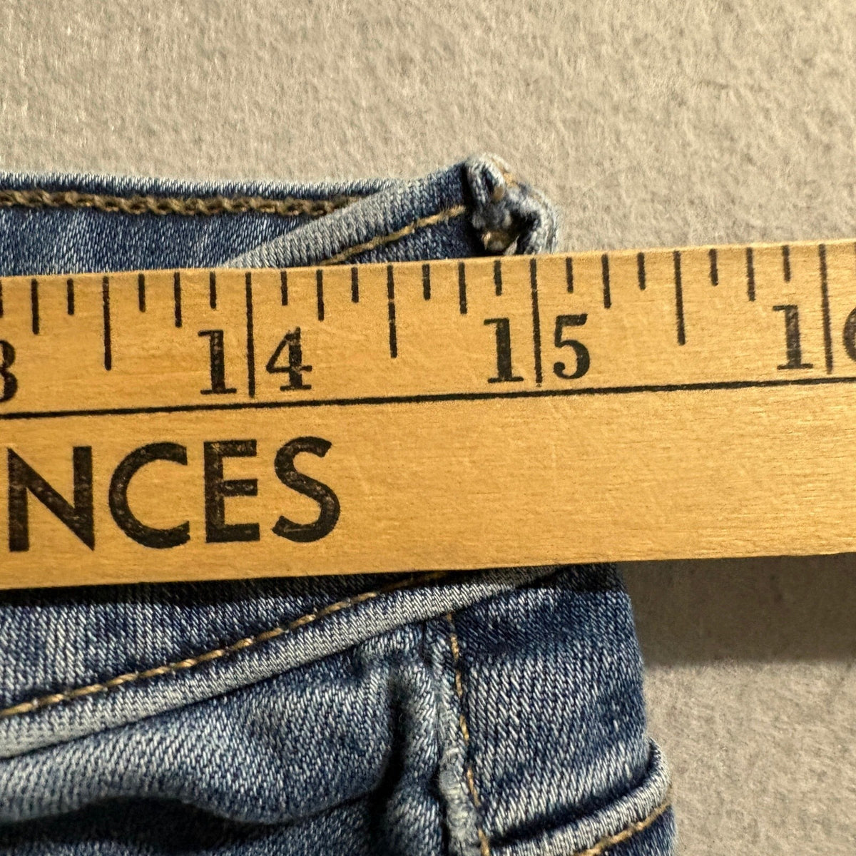 American Eagle High Rise Kick Boot Crop Jeans Womens Size 4 Next Level Stretch
