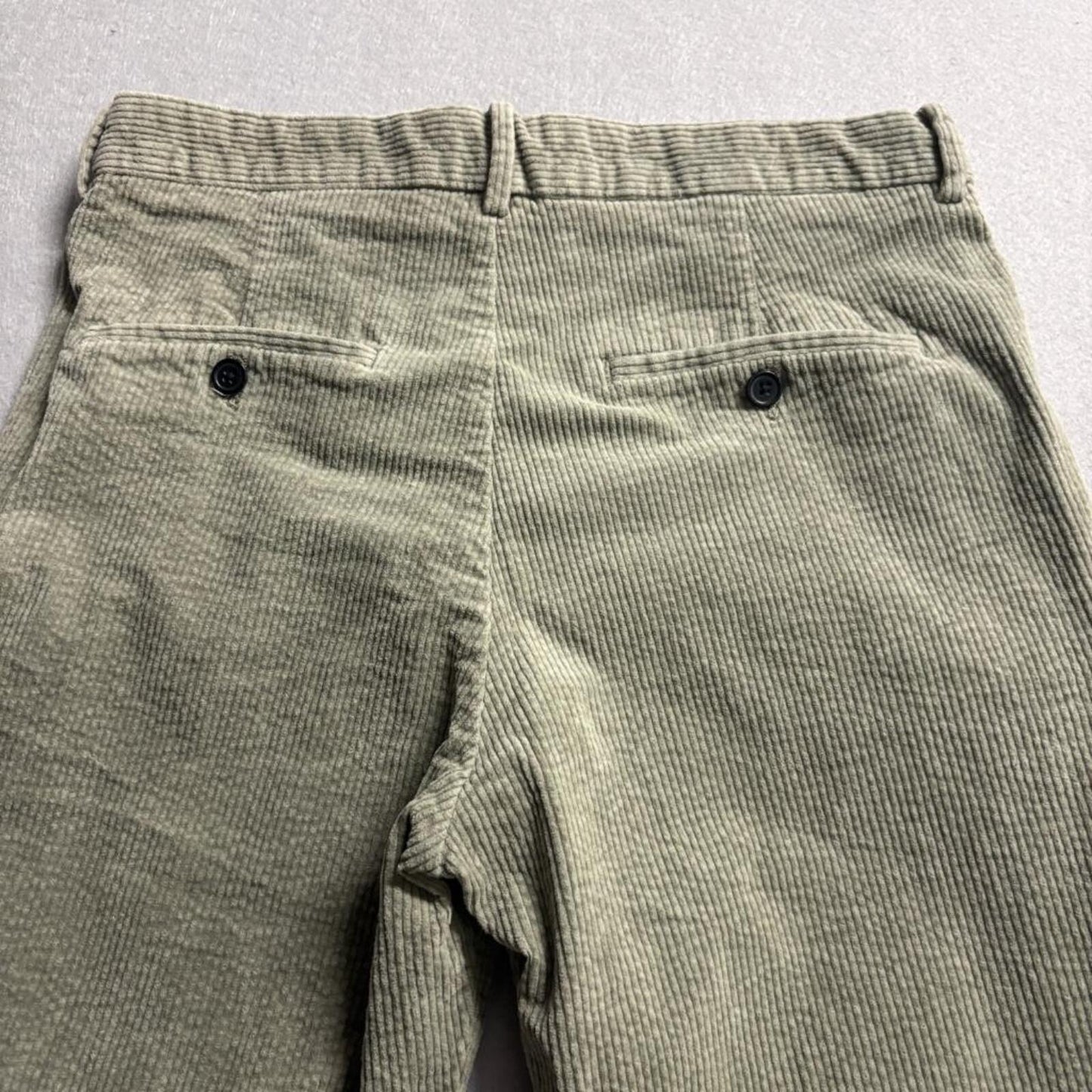 H&M Corduroy Pants Mens 30x27 Green Regular Fit Pleated Stretch Chino Trousers