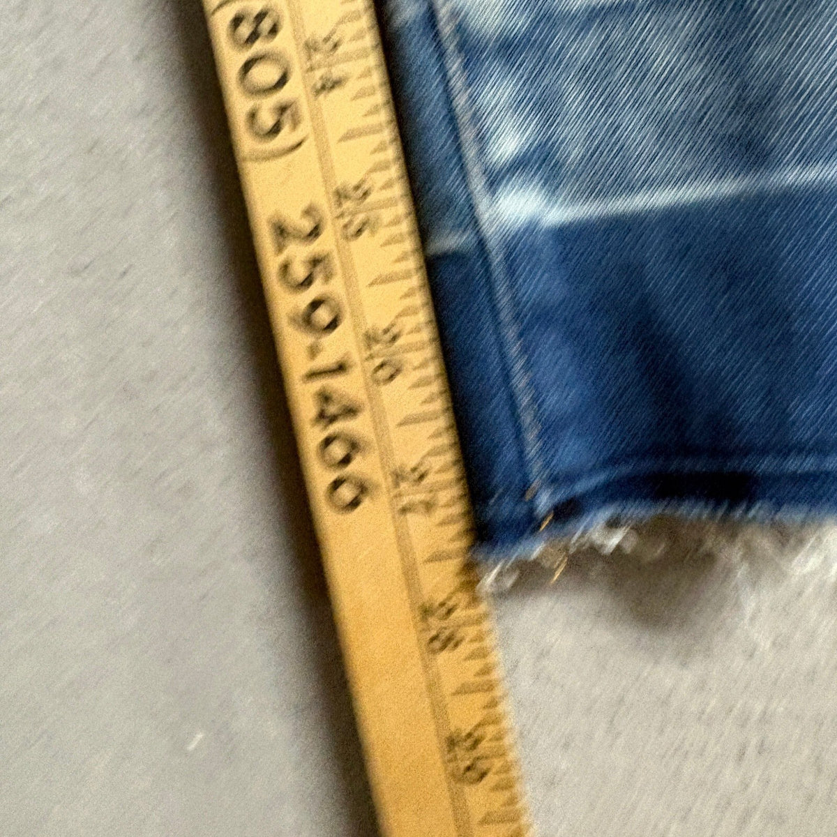 American Eagle Super Low Jegging Jeans Womens 4 Blue Distressed Raw Hem Stretch