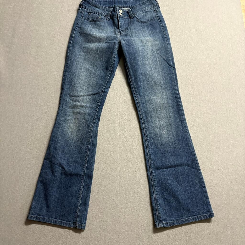 Levis Demi Curve Bootcut Jeans Womens Size 2M Blue Denim Flap Pocket Stretch
