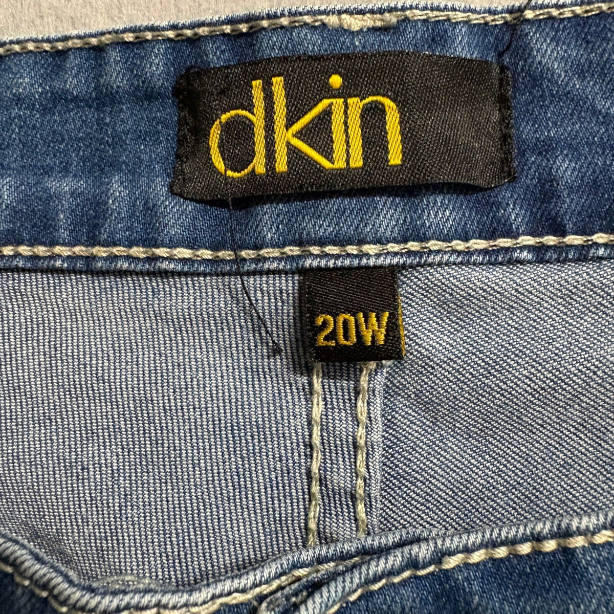 Dkin Jeans Womens 20W Blue Distressed Embroidered Floral Cropped Skinny Stretch