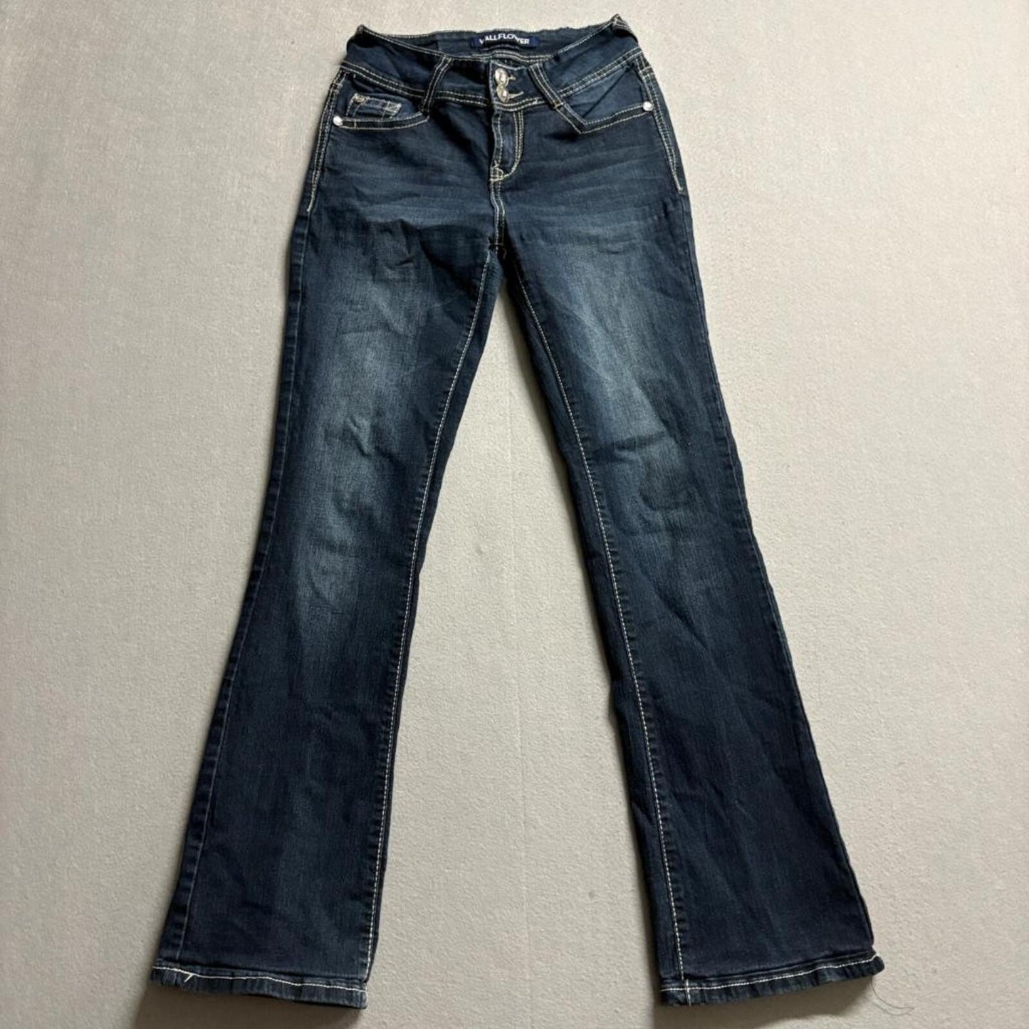 WallFlower Luscious Curvy Bootcut Jeans Womens Size 0 Blue Embellished Flap