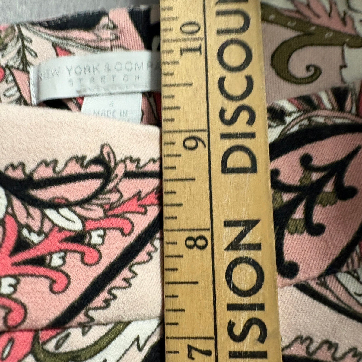 New York & Company Paisley Stretch Pants Womens Size 4 Pink Cotton Blend Crop