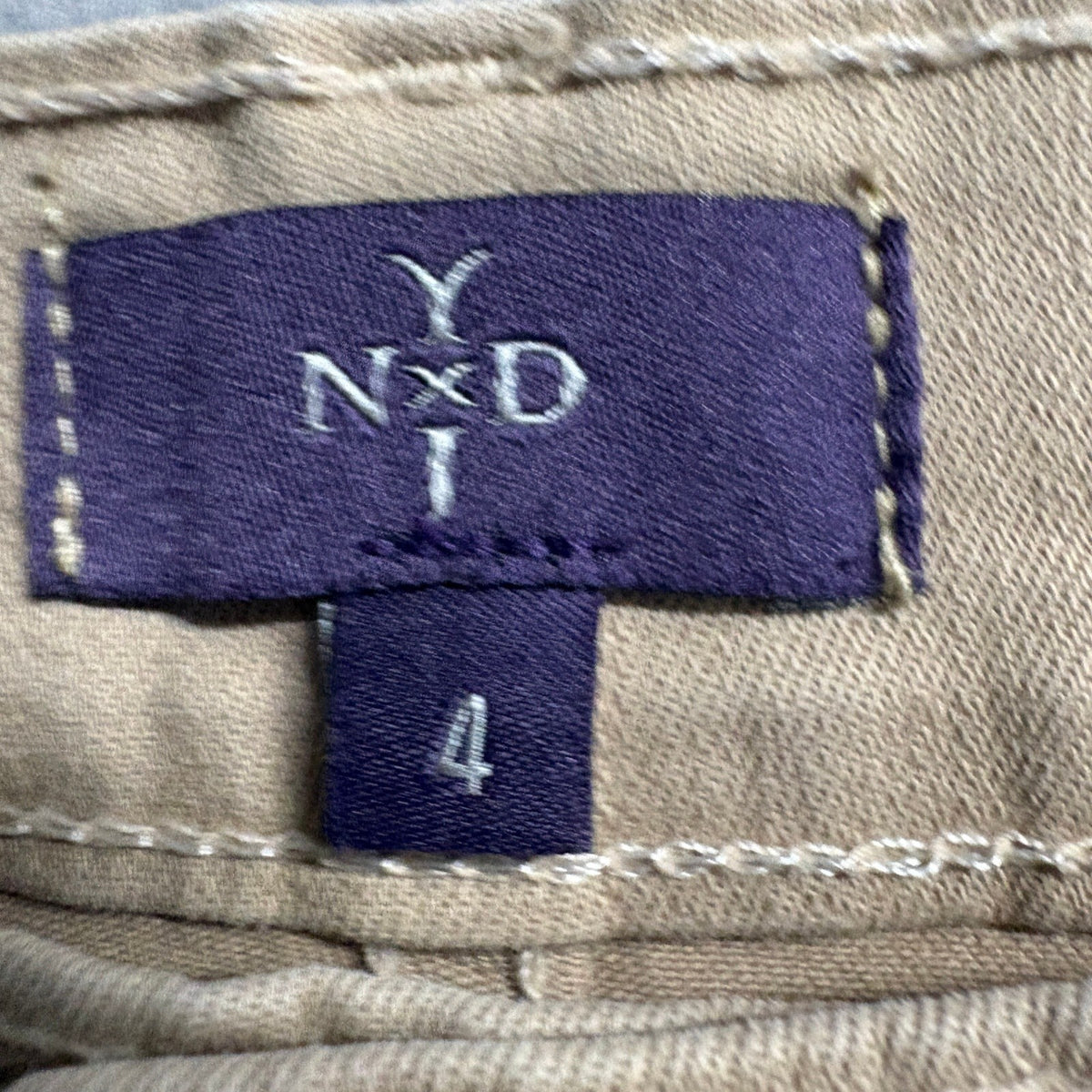 NYDJ Crop Jeans Womens Size 4 Beige Khaki Tan Denim Cropped Pants Side Slit
