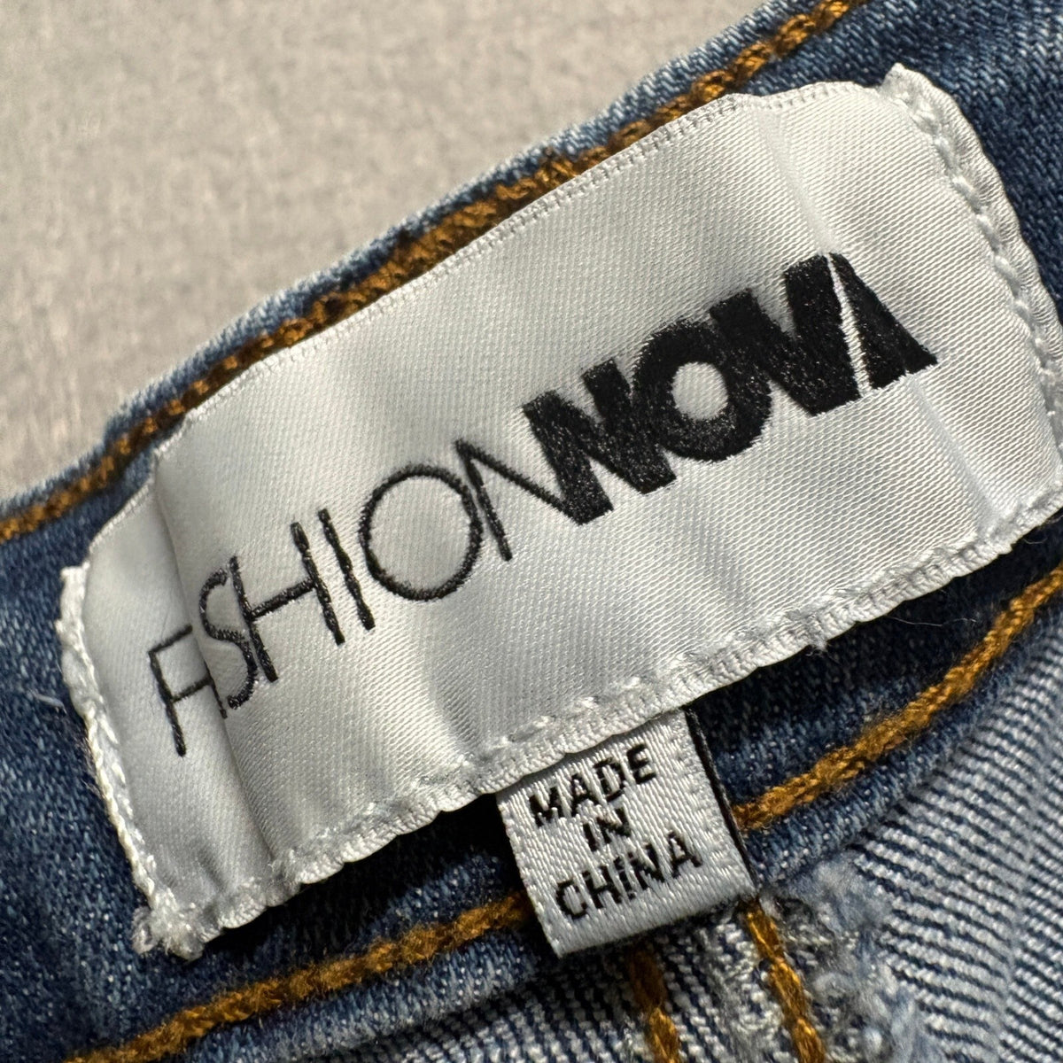 Fashion Nova Goldwater Canyon Ripped Wide Leg Jeans Size 3 Medium Wash NWT
