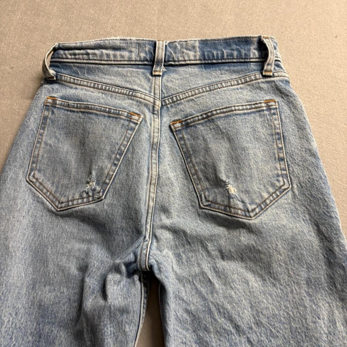 Abercrombie & Fitch The 90s Mom High Rise Jeans Womens 24 00R Light Wash Denim