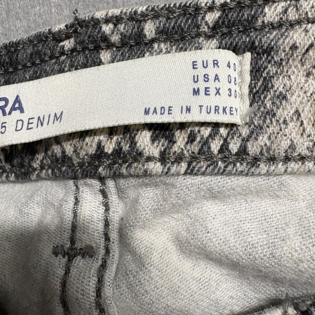 Zara Z1975 Denim Womens Size 8 Gray Snakeskin Print High Rise Raw Hem Jeans