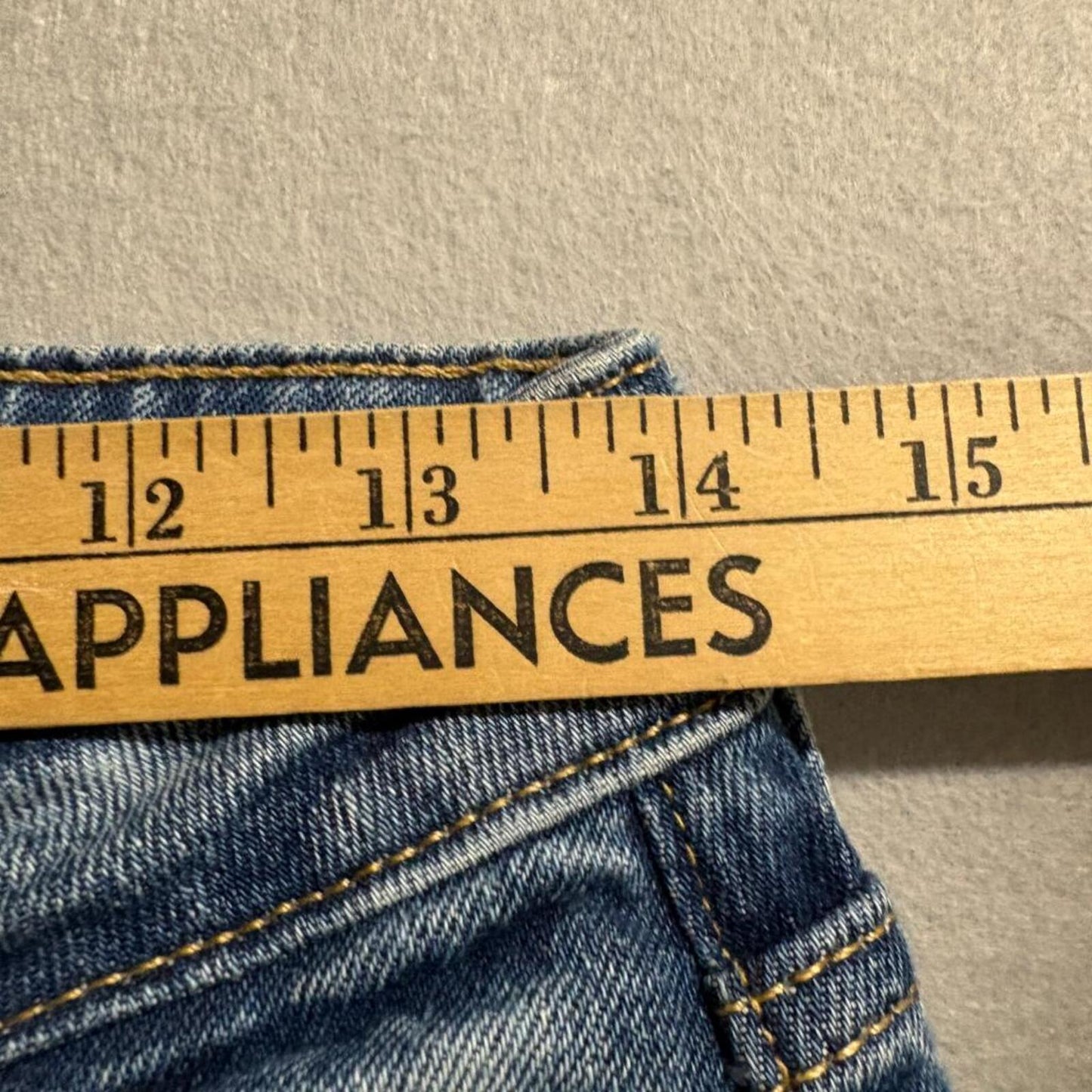 Old Navy OG Straight Curvy Jeans Womens 6 Blue Denim High Rise Distressed Patch