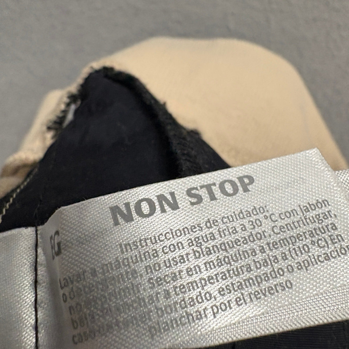 Non Stop Suburbia Cargo Jogger Pants Mens Extra Large XL Black Beige Colorblock