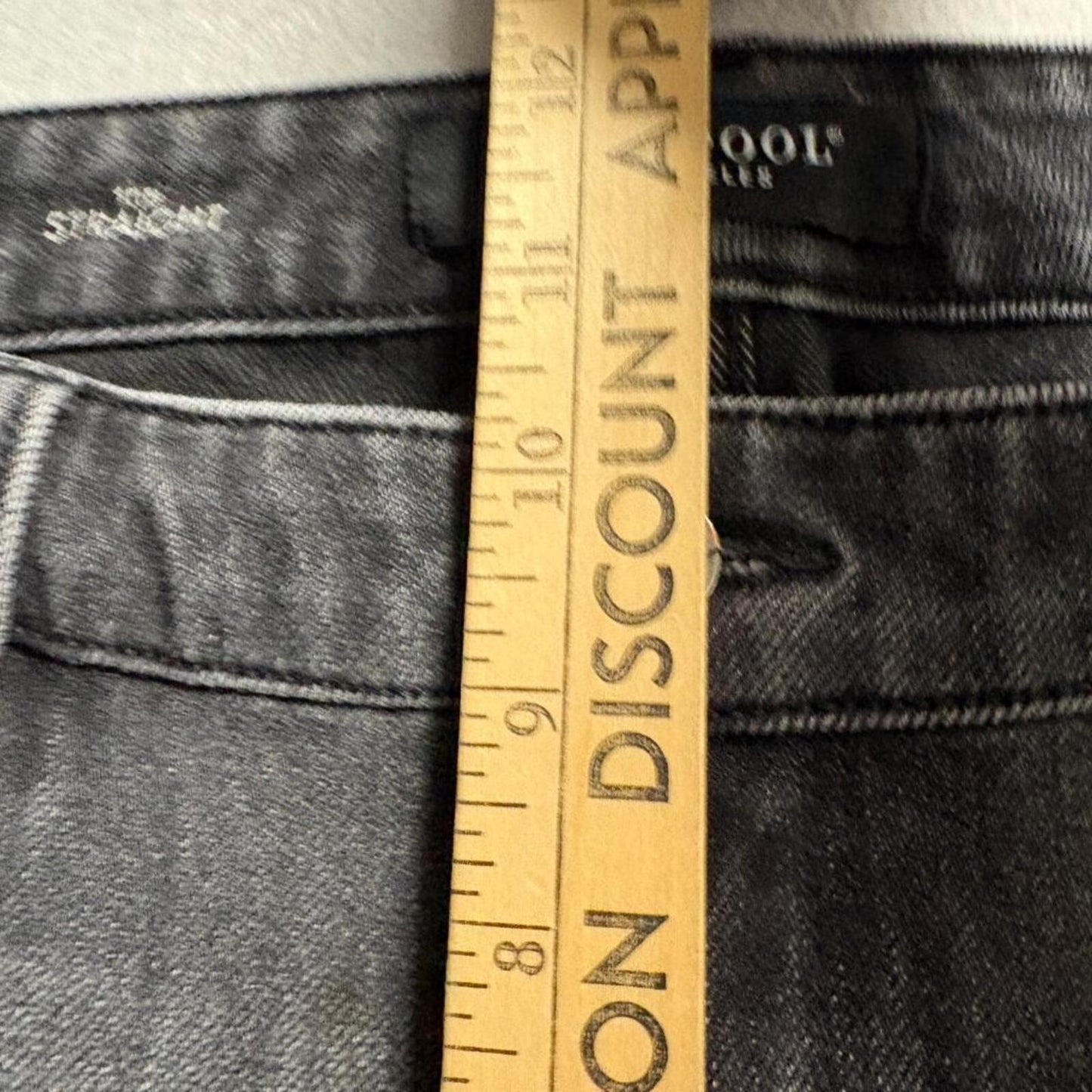 Liverpool Los Angeles The Straight Jeans Womens 12/31 Black Frayed Distressed