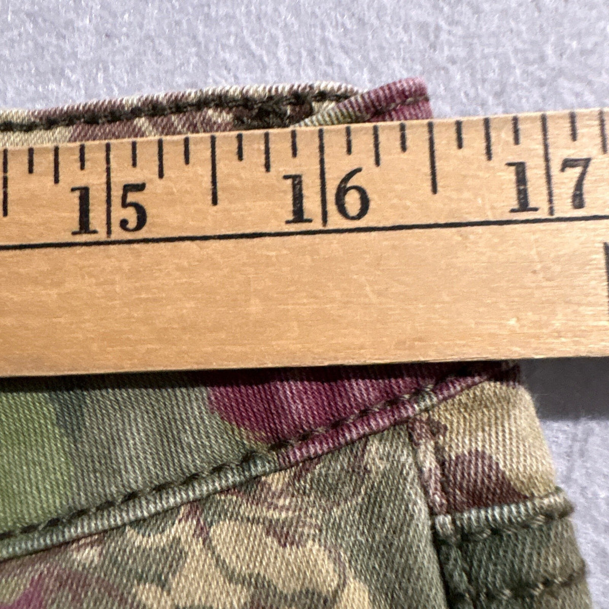 True Freedom Floral Camo Jeans Juniors Size 13 Olive Green Purple Rose Print