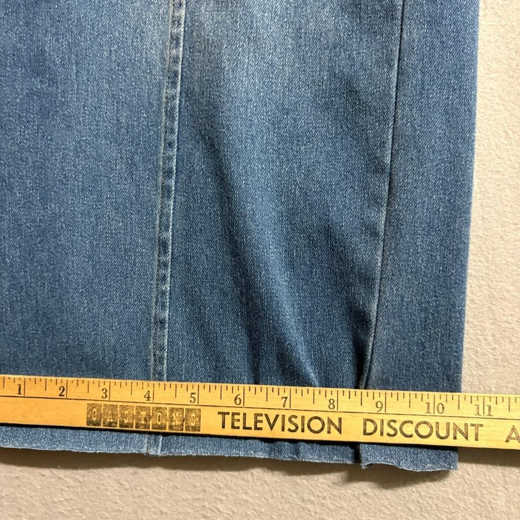 Serra Women Blue Denim Wide Leg Crop Pants Size L Pull On Stretch Raw Hem