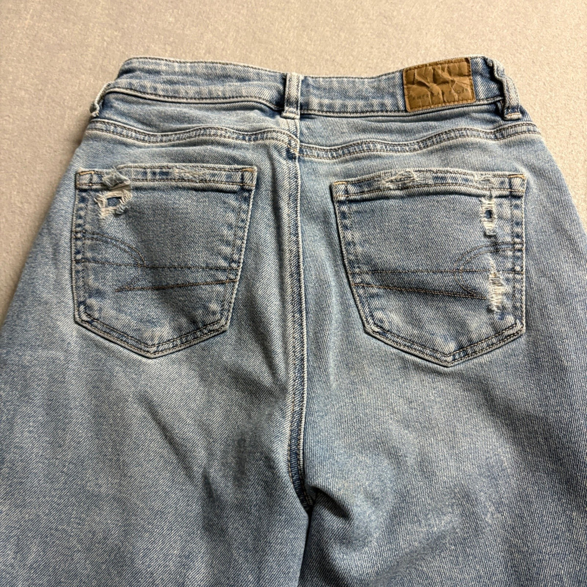 American Eagle Mom Jeans Womens Size 0 Blue Distressed Stretch Denim High Rise