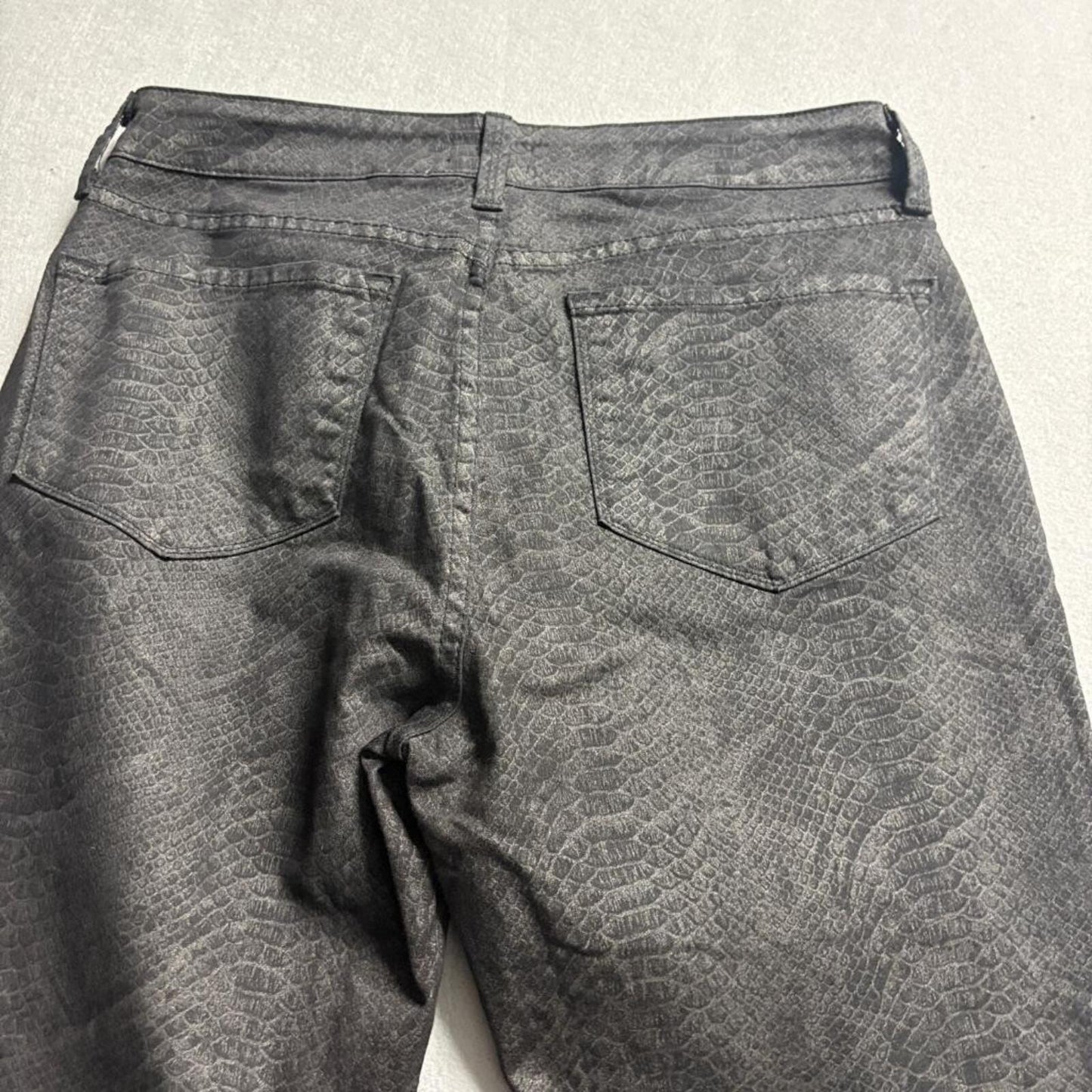NYDJ Straight Leg Jeans Womens 10 Black Gray Snakeskin Print Stretch Made in USA