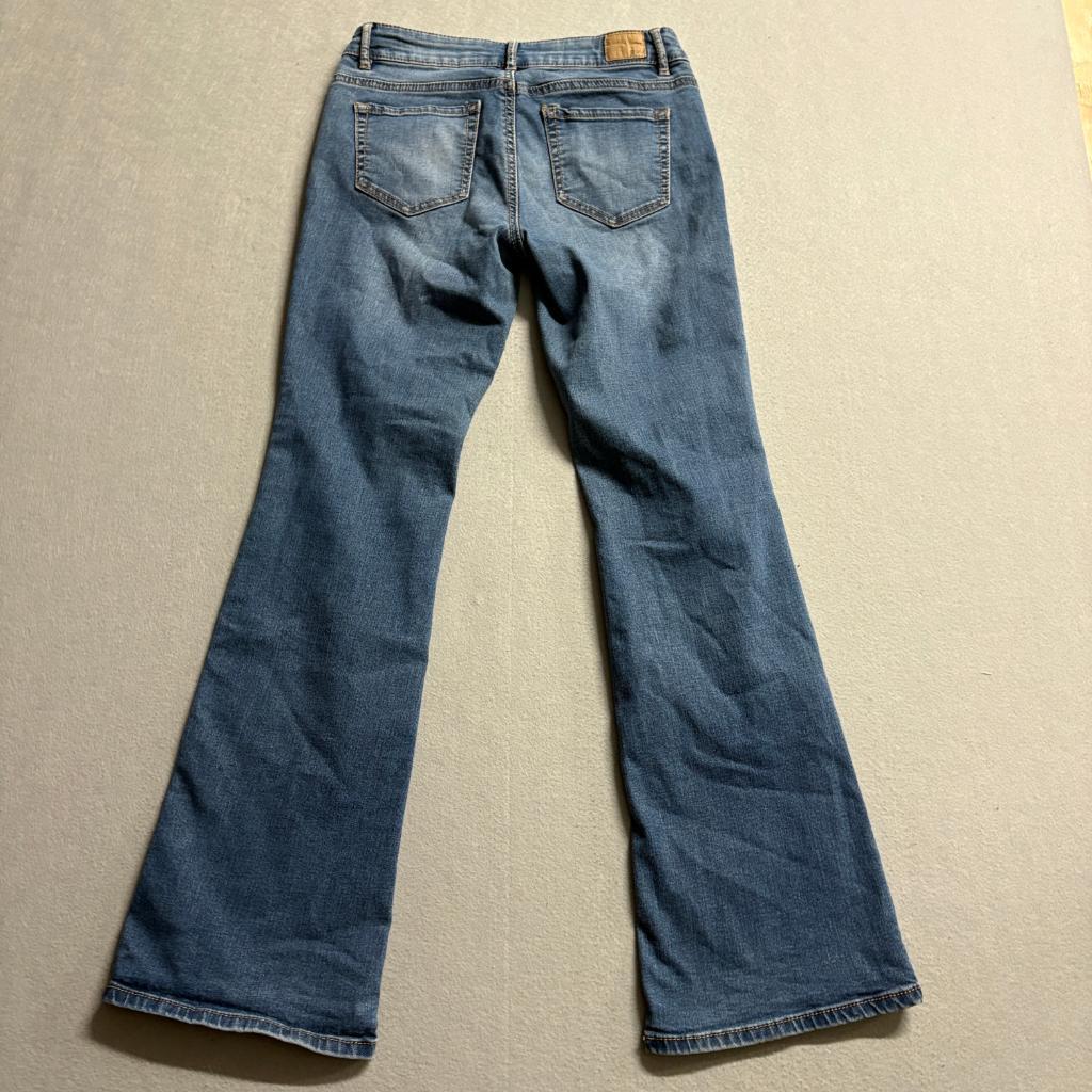 Roebuck and Co Bootcut Jeans Womens Size 2 Blue Denim Stretch Mid Rise