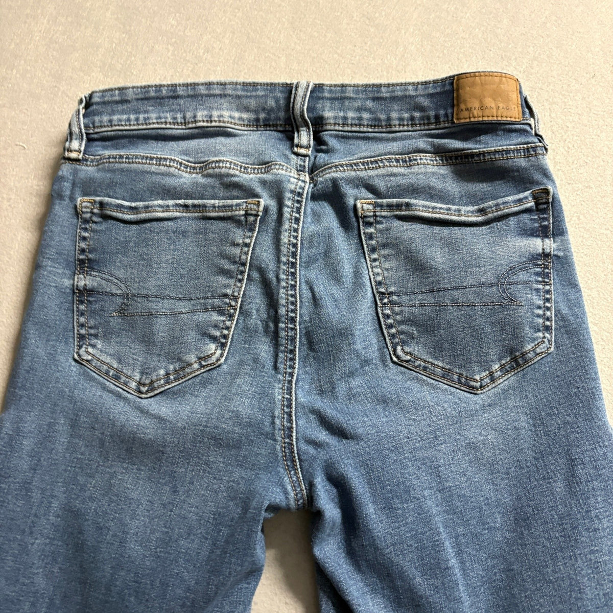 American Eagle High Rise Kick Boot Crop Jeans Womens Size 4 Next Level Stretch