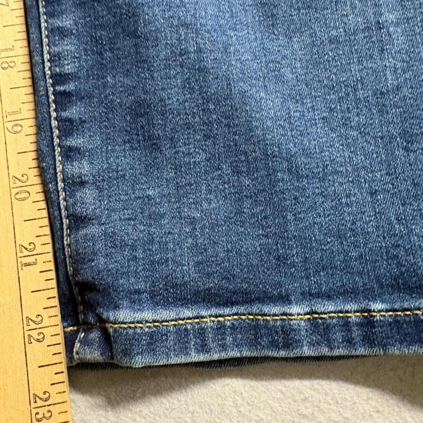 Torrid Crop Jegging Jeans Womens Plus Size 24 Blue Stretch Denim 3-Button Fly
