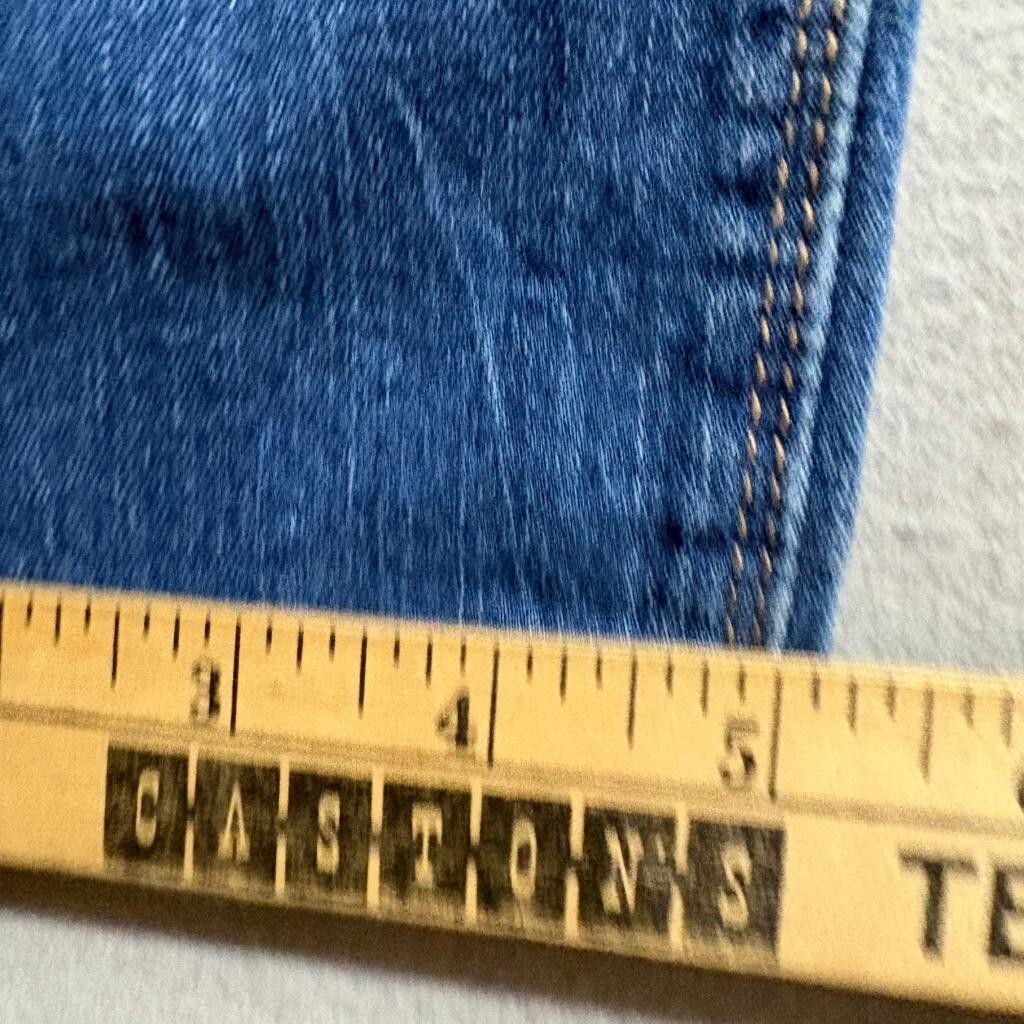 I & M Premium Jeans Womens Size 9 Blue Mid Rise Distressed Ripped Knee Skinny
