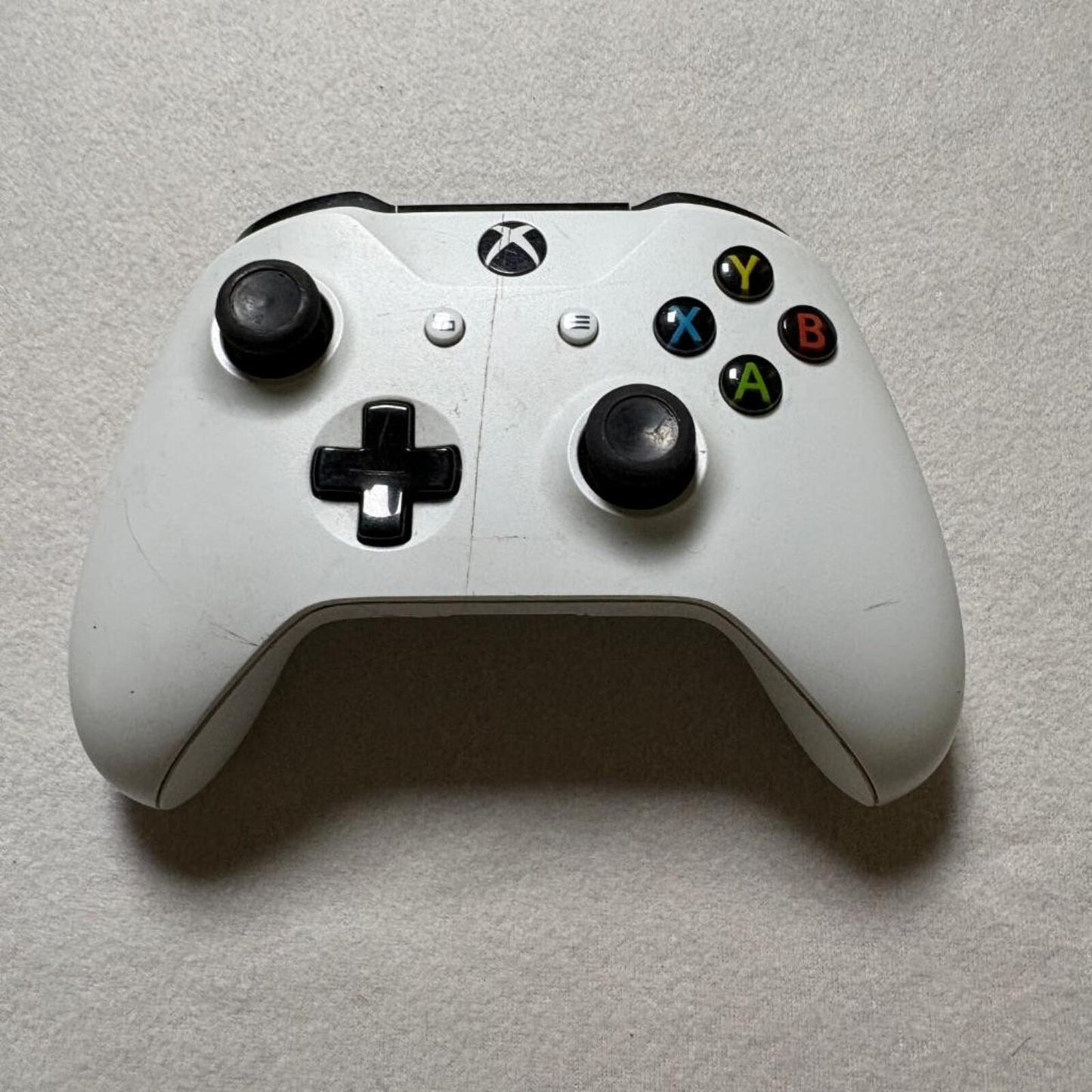 Microsoft Xbox One Wireless Controller Model 1708 White - Missing Battery Cover