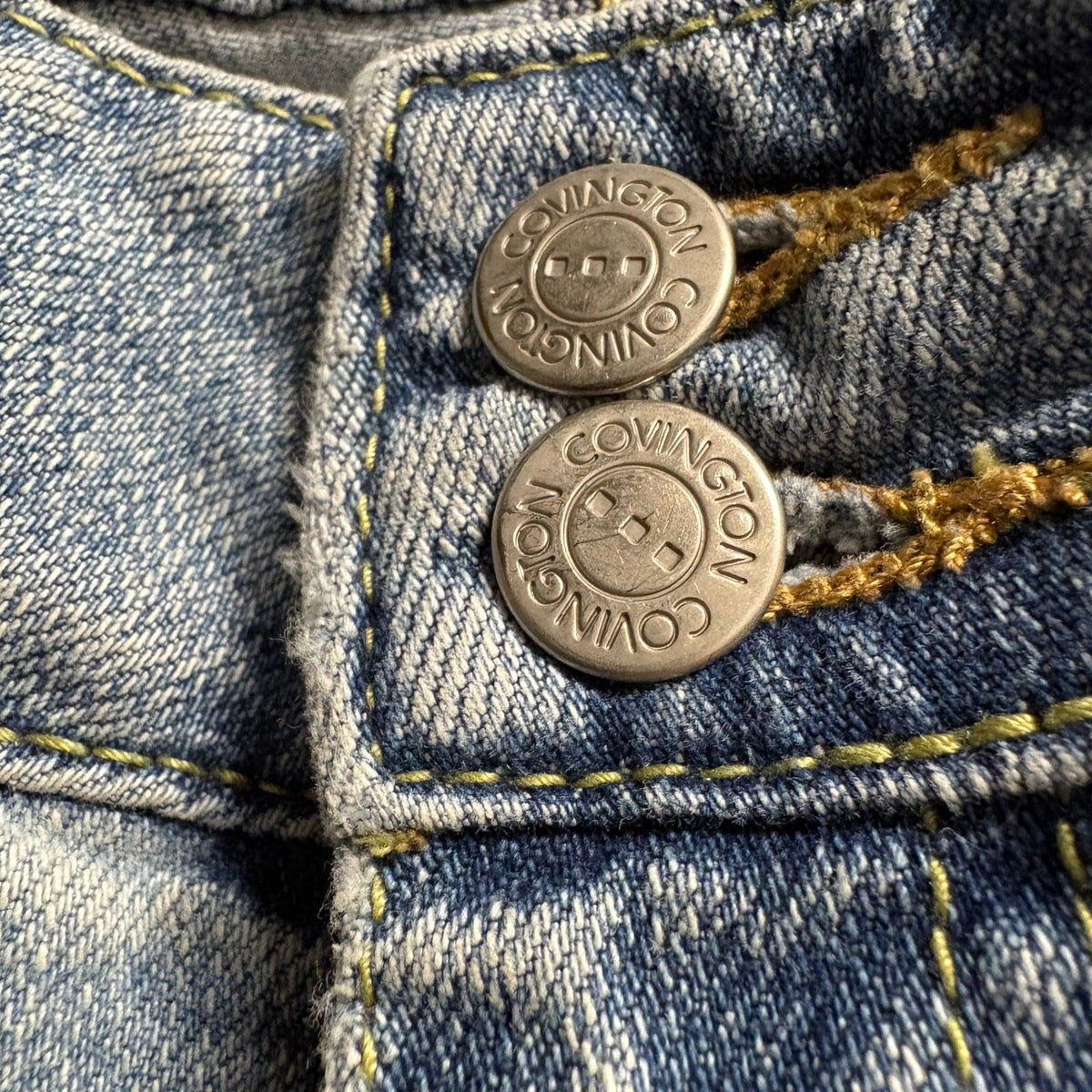 Covington Denim Capri Jeans Womens Size 14 Light Wash Stretch Cropped Shorts