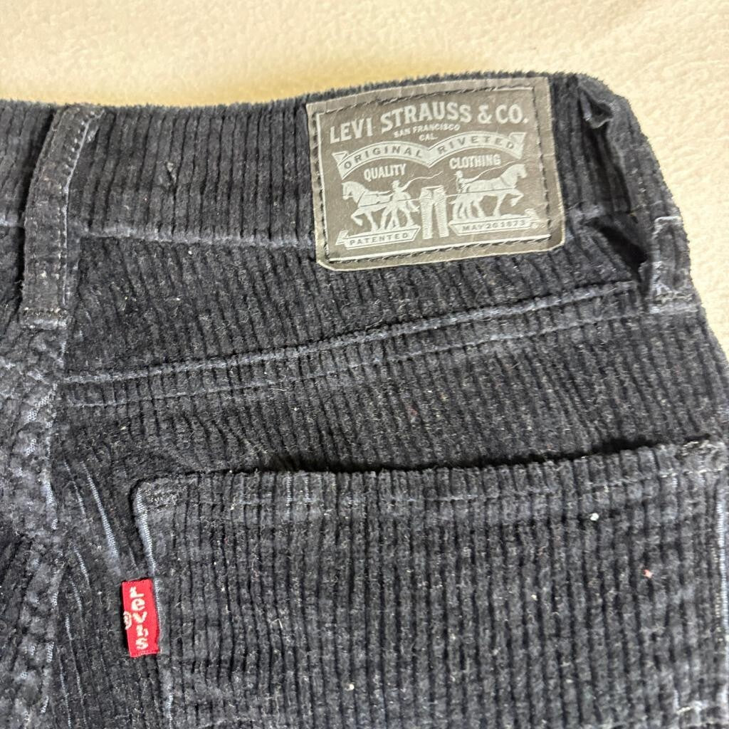Levis 721 High Rise Skinny Corduroy Pants Womens Size 26 Black Stretch Cord