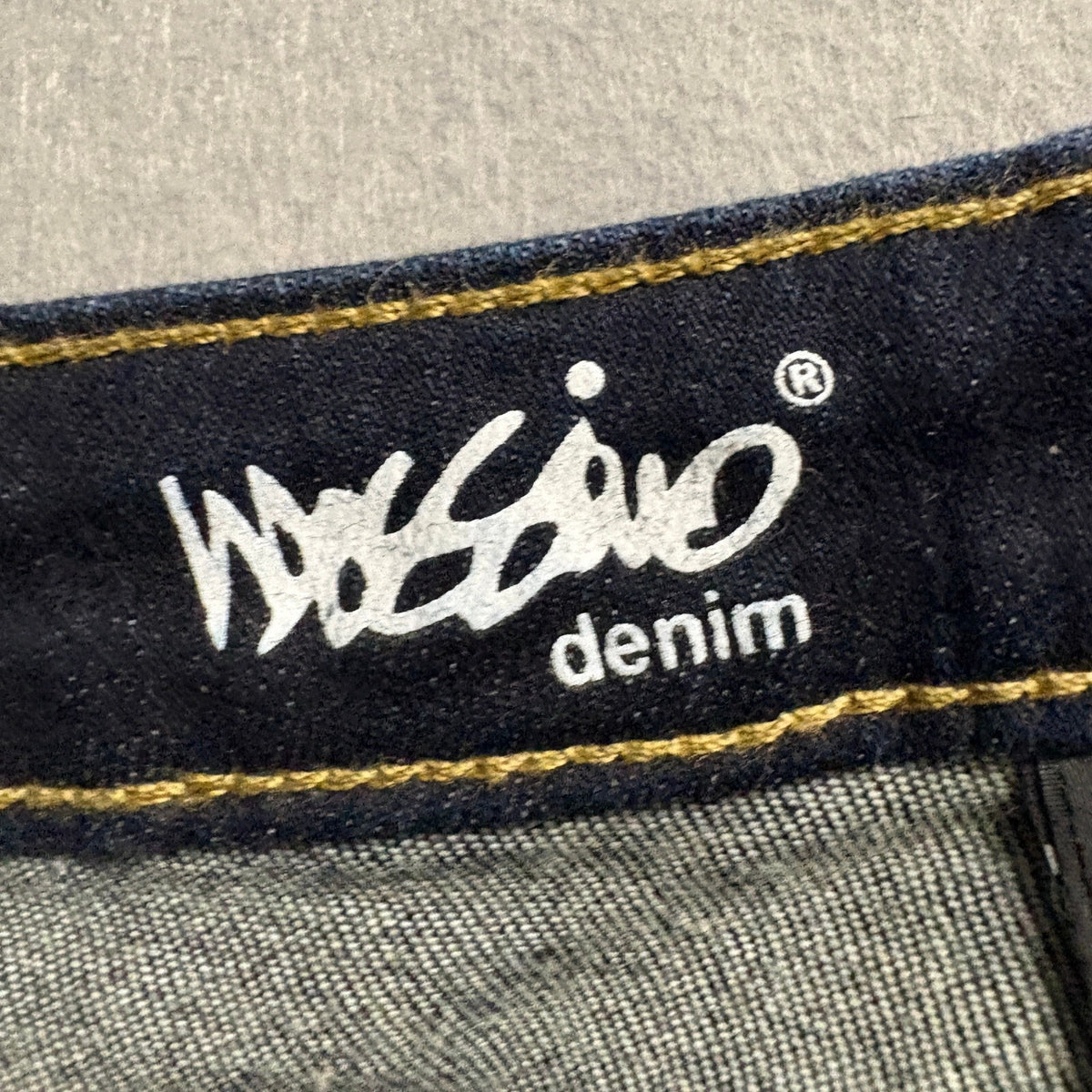 Mossimo Denim Womens Mid Rise Jegging Jeans Size 2 26R Dark Wash Distressed
