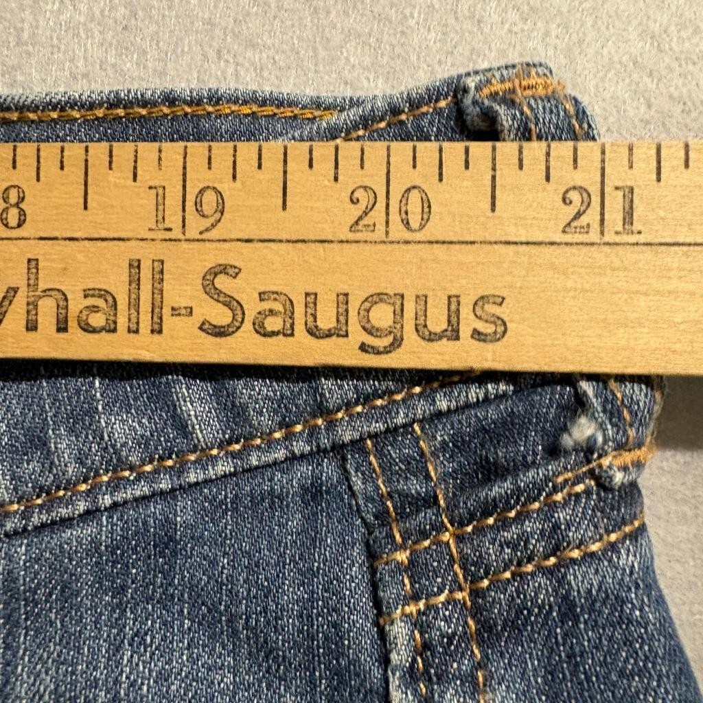 Old Navy The Sweetheart Jeans Womens 18 Regular Blue Denim Classic Rise Bootcut