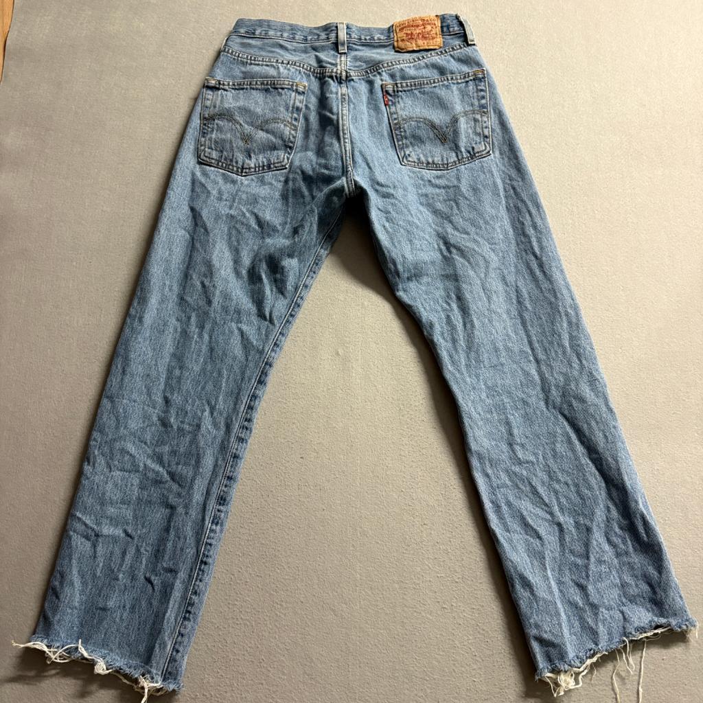 Levi's 501 Original Fit Jeans Mens 30x30 Blue Denim Button Fly Cut Off Hem