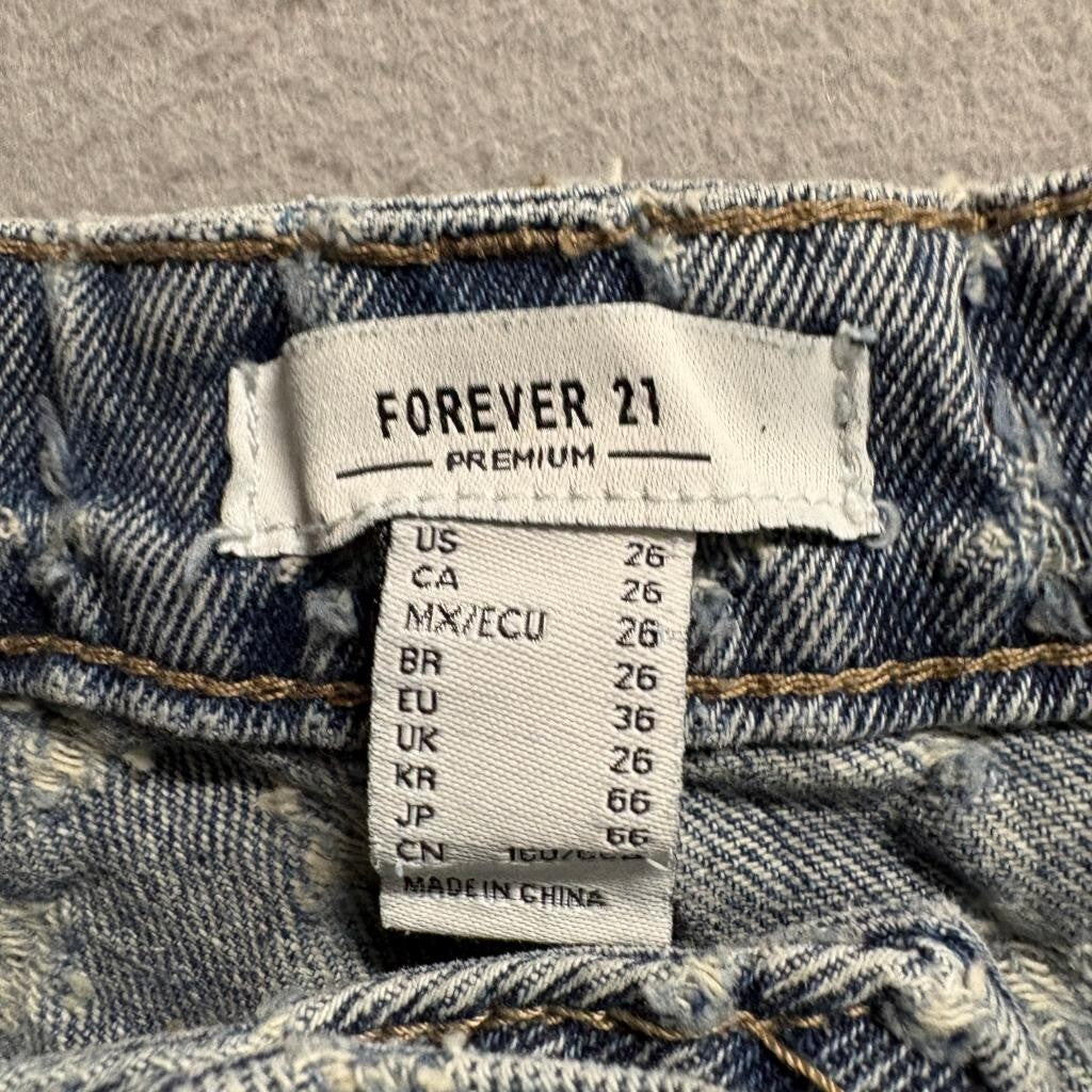 Forever 21 Premium Denim Distressed Jean Shorts Womens 26 Blue Cut Off Bermuda