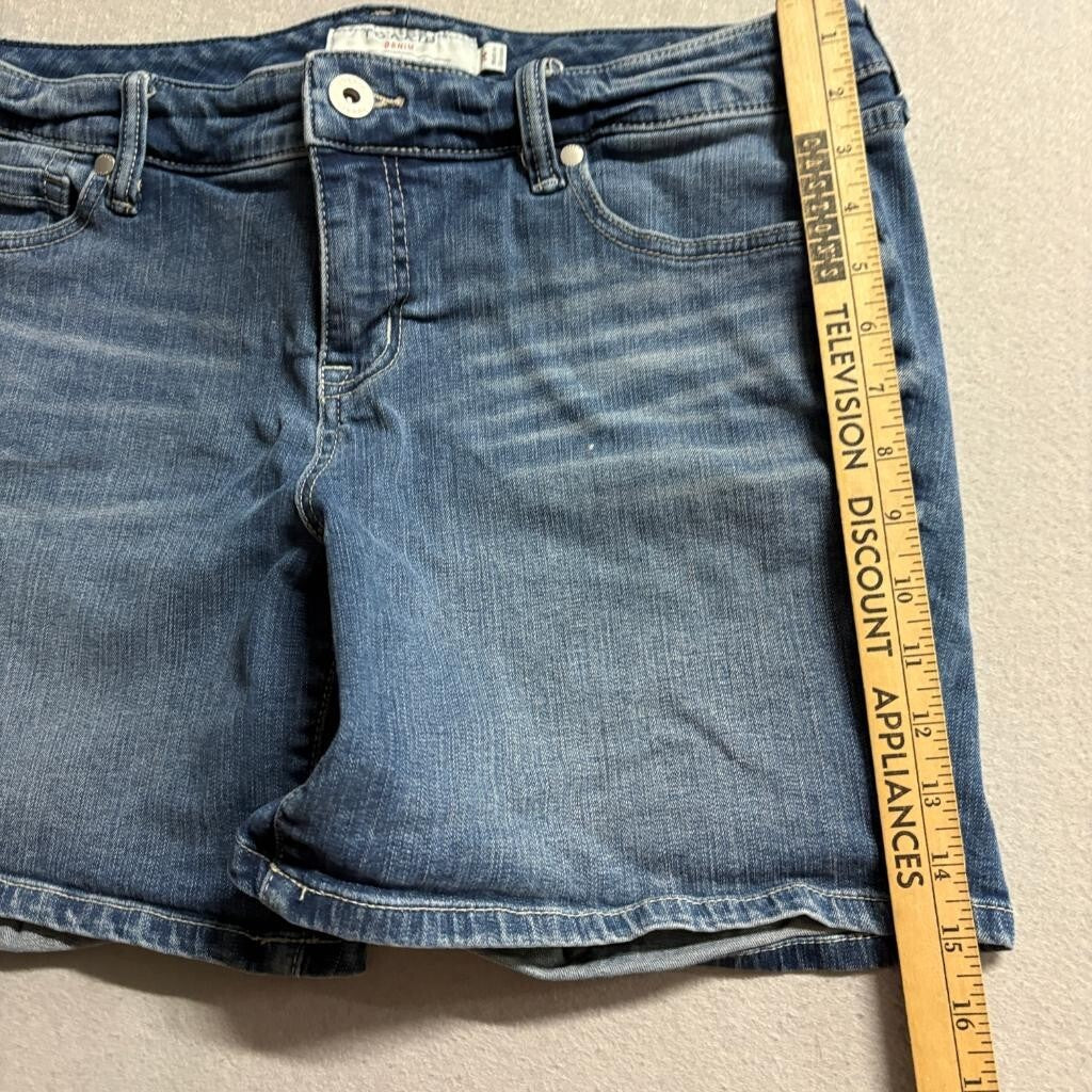 Torrid Denim Shorts Womens Plus Size 14 Blue Stretch Mid Rise Bermuda Jean
