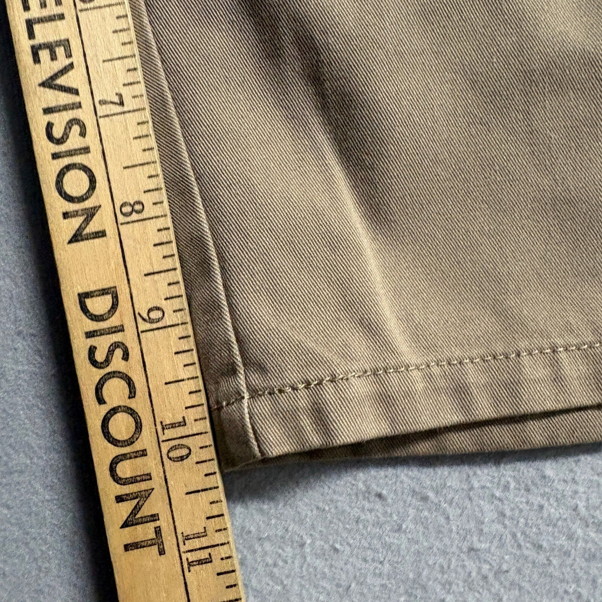 Volcom Frickin Modern Chino Shorts Mens Size 32 Tan Beige Casual Skate Walk