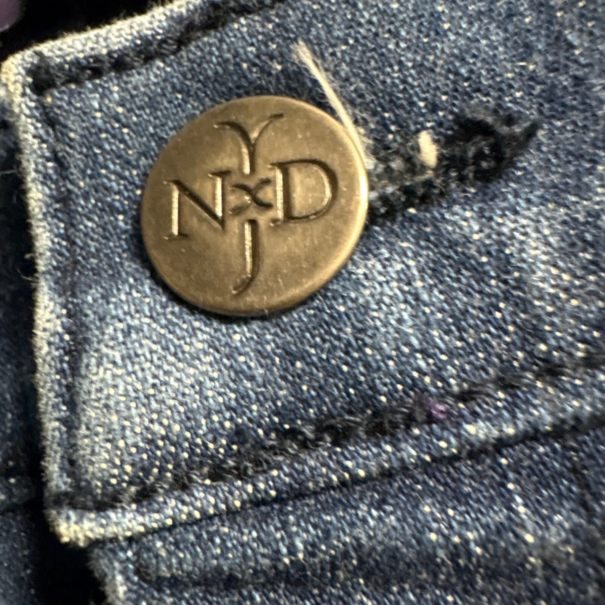 NYDJ Not Your Daughter's Jeans Womens Size 6 Cuffed Crop Jeans Blue Rhinestone