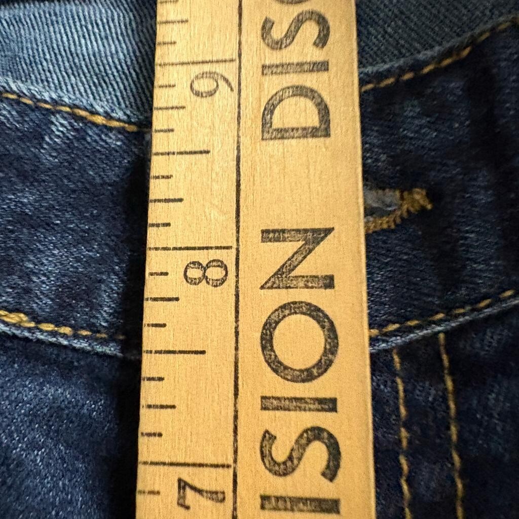 L.A. Baggy Jeans Womens Size 28 Dark Wash Flare Leg Denim Blue Jeans