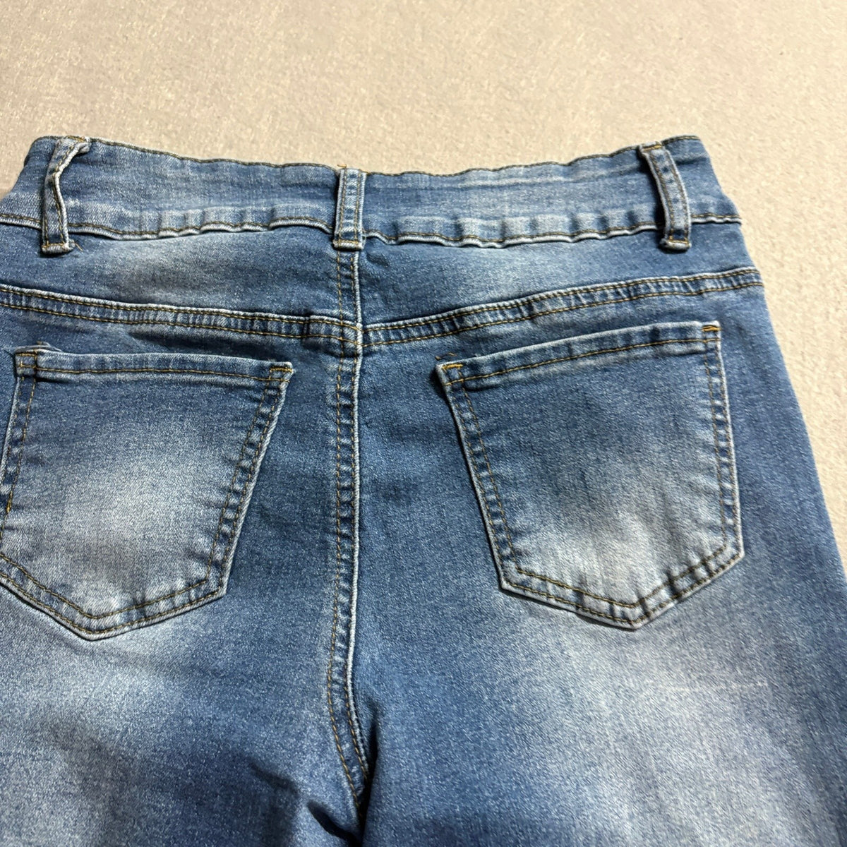 Honey & Bristle Womens Raw Hem Ankle Jeans Size 4P Blue Denim Stretch Crop