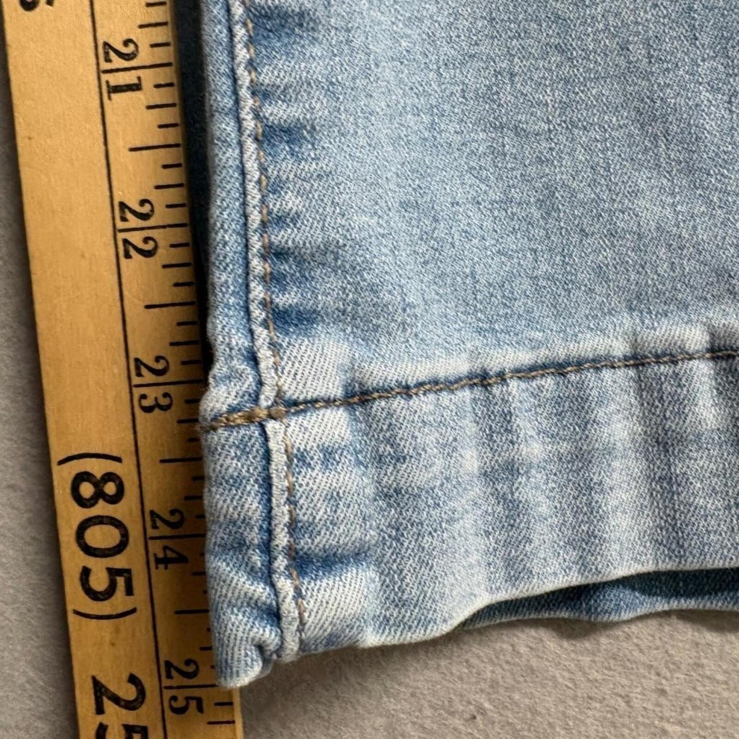 Time and Tru High Rise Wide Leg Jeans Womens Size 6 Blue Two Tone Flare Cropped