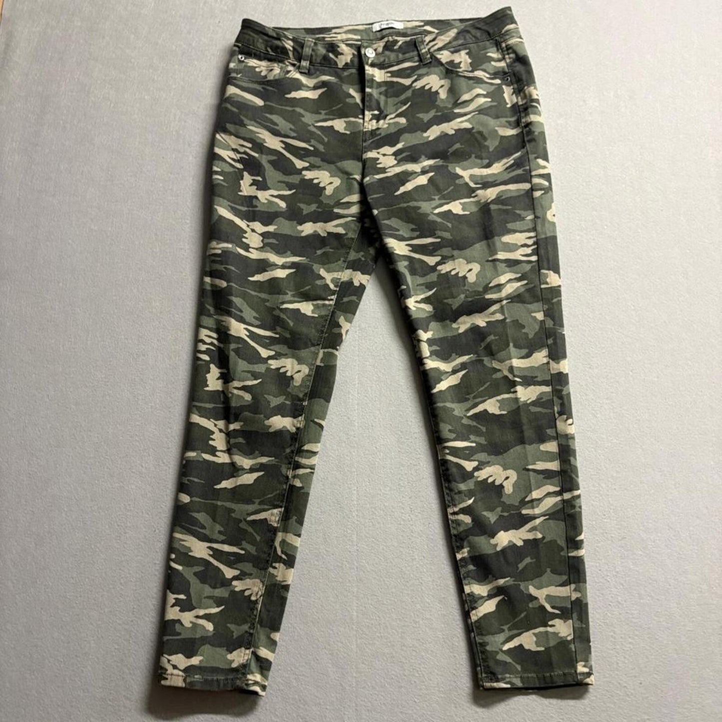 Kensie Jeans Womens 10/30 Camouflage Skinny Stretch Camo Pants Green