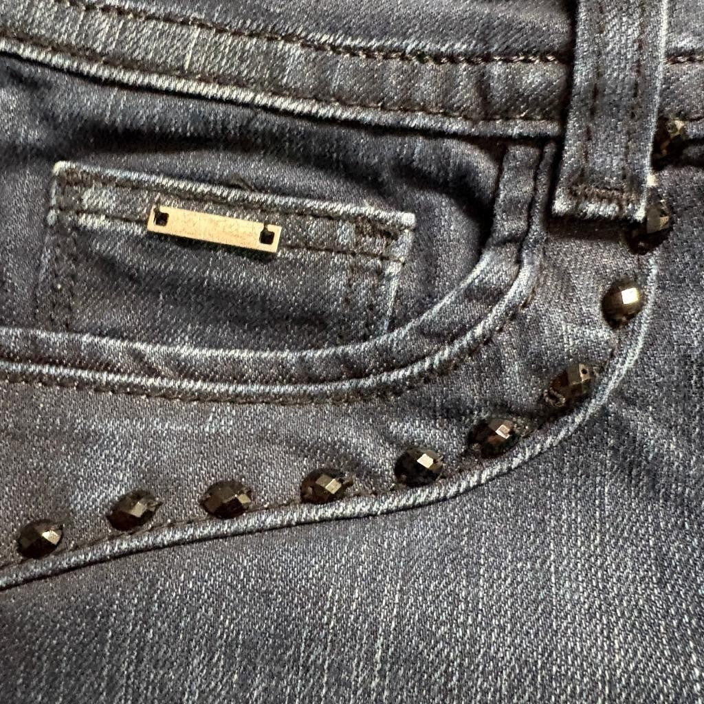 Vertigo Paris Studded Jeans Womens Size 28 Dark Wash Straight Leg Denim VT13123